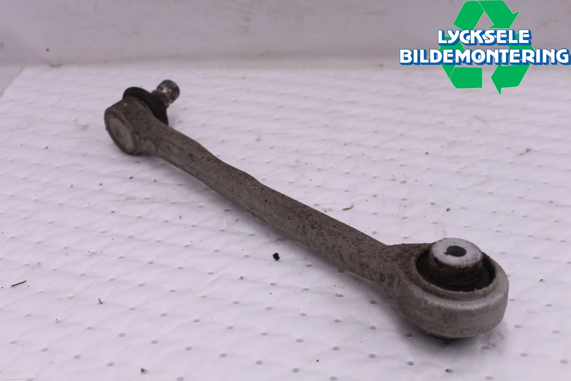 Audi A6 F2/C8 19- Bärarm Fram Övre Hö