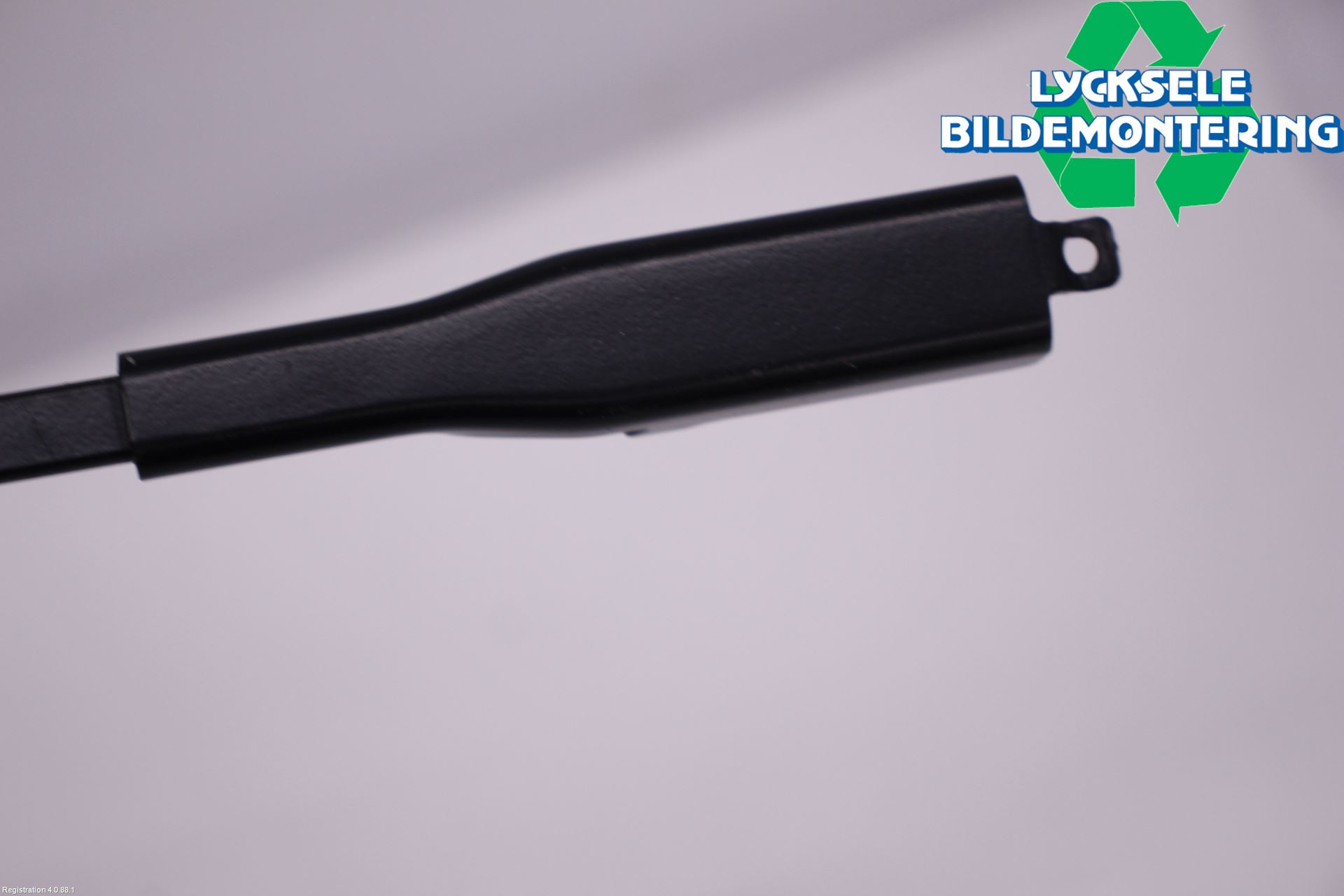 Ford KUGA/KUGA PHEZ/FHEV 20- Torkararm Armar Vindruta