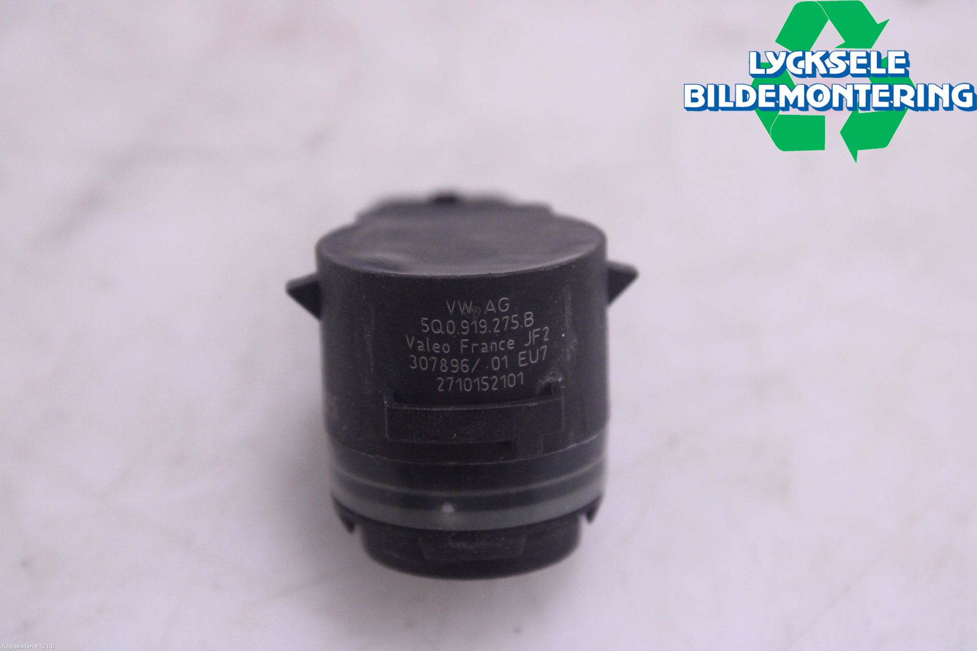 Volkswagen VW PASSAT 15-19 Parkeringshjälp Frontsensor