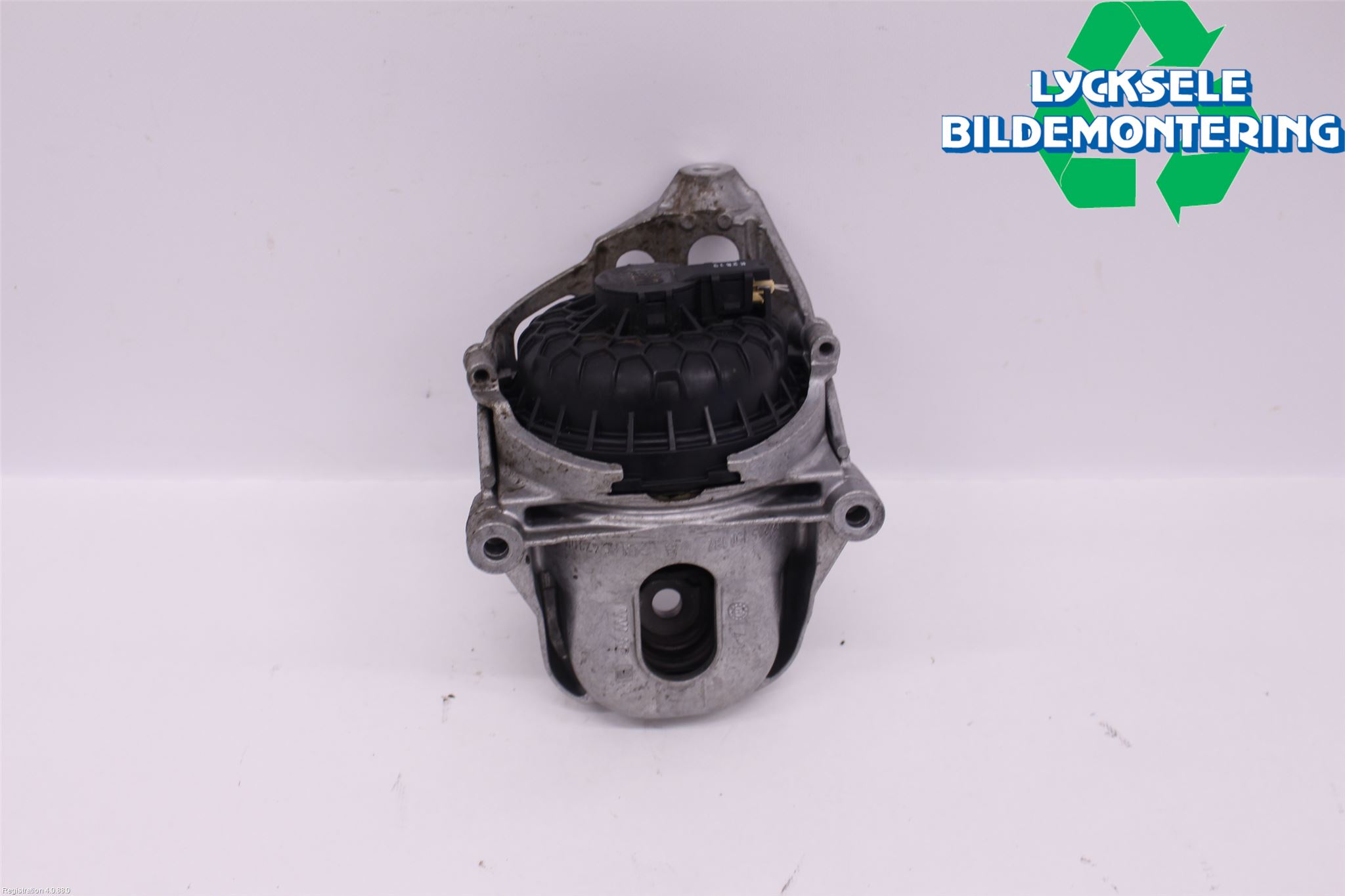 Audi A4 ALLROAD 17- Motorkudde