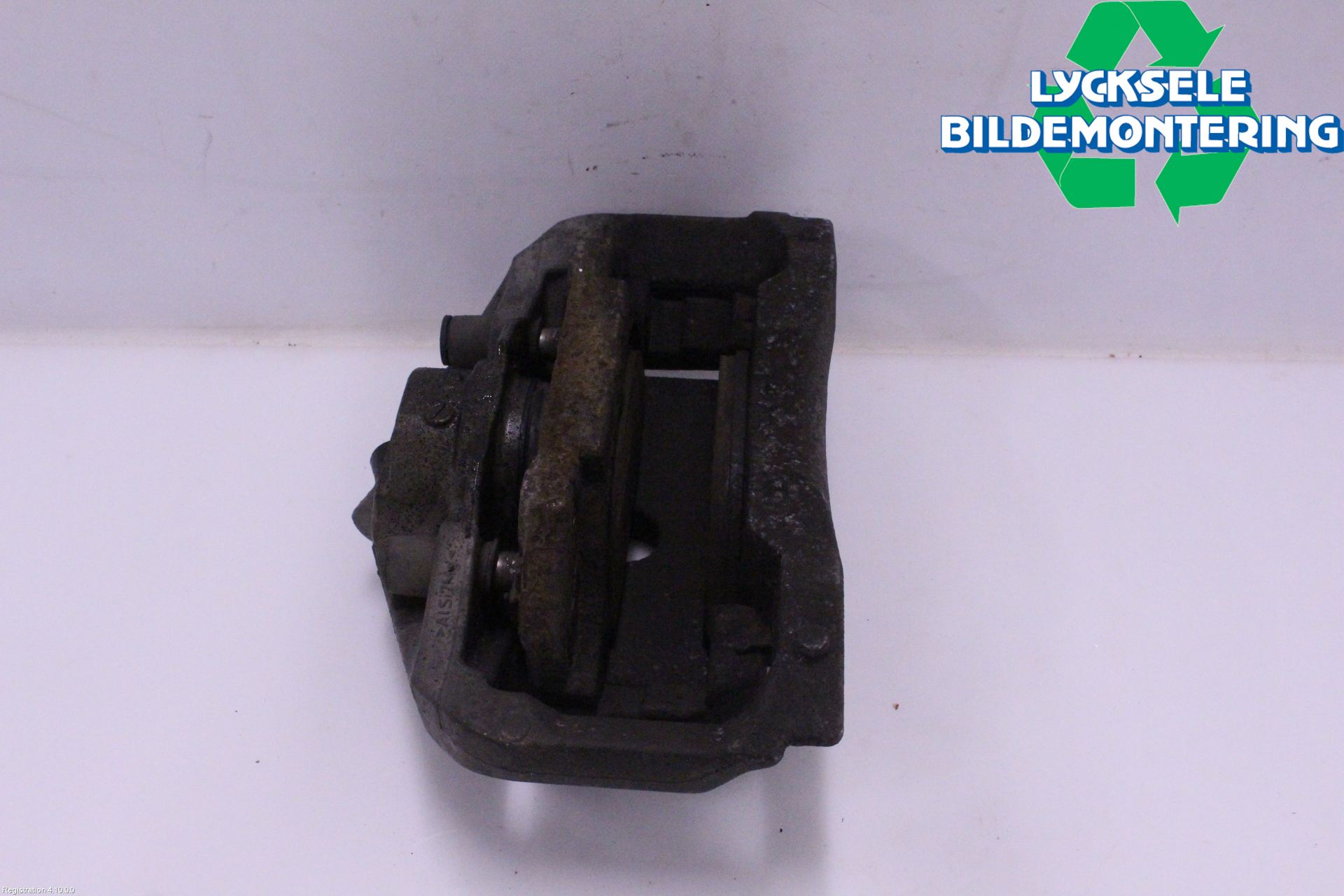BMW 5 F10/F11/F18 09-17 Bromsok Fram Vänster