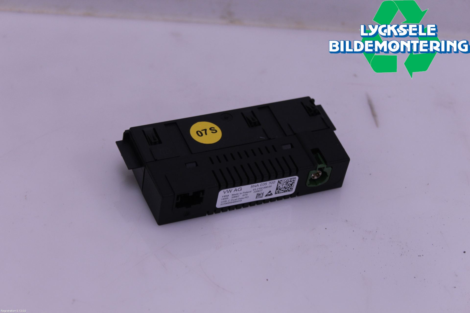 Volkswagen VW GOLF / E-GOLF VIII 20- Usb Connection