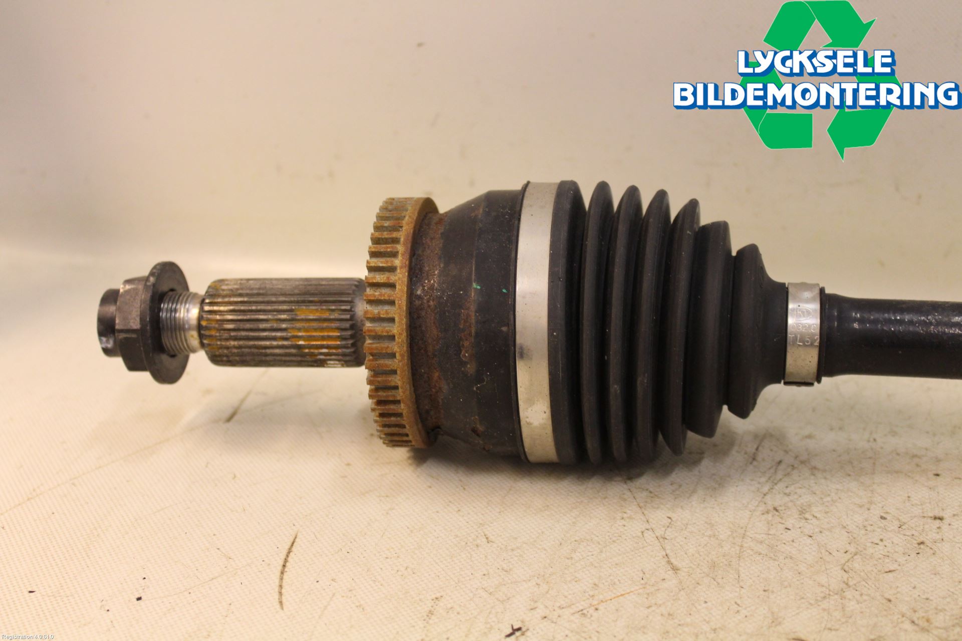 Kia OPTIMA 16-20 Drivaxel Fram Vänster