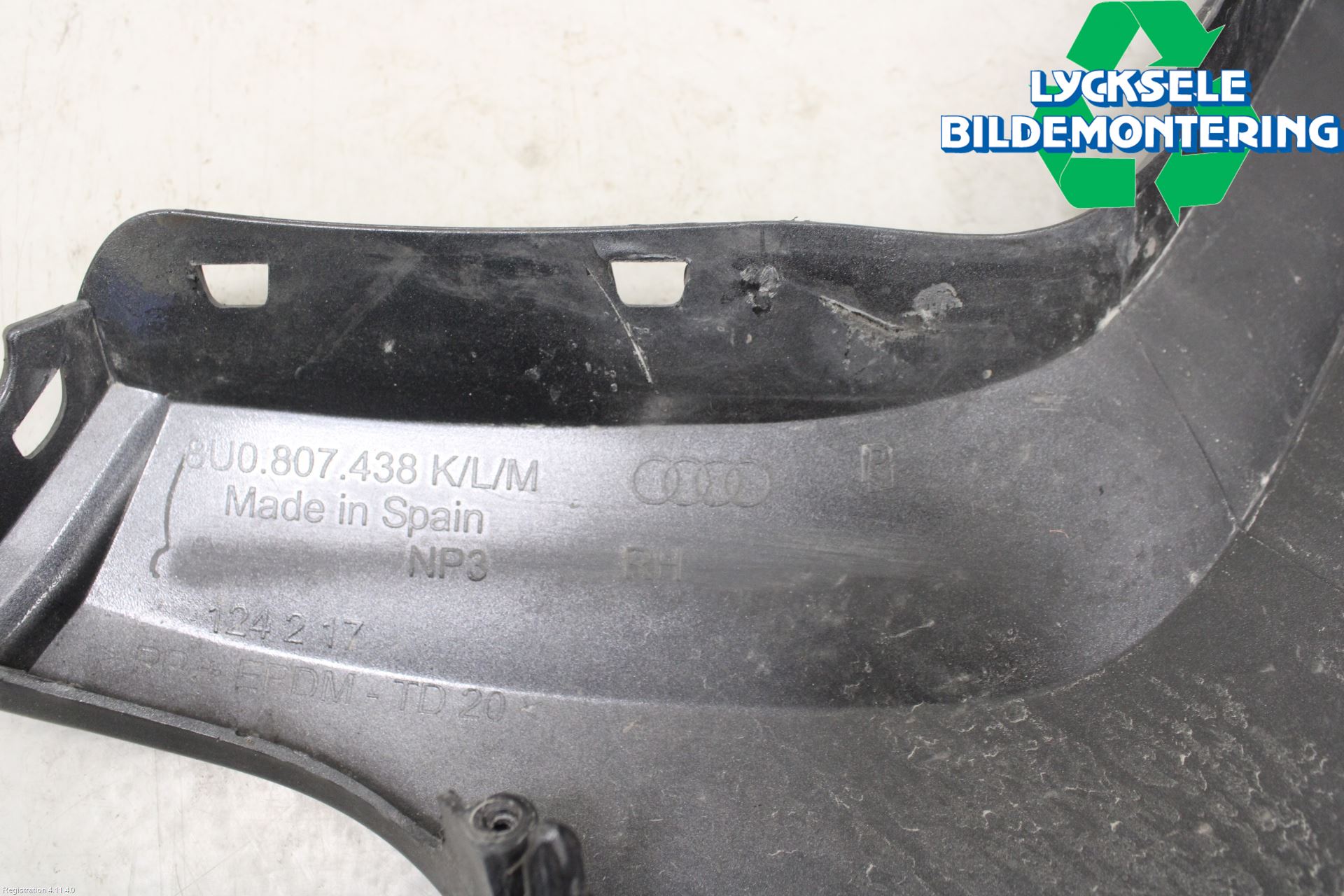 Audi Q3 8U 12-18 Stötfångardel Fram Hö