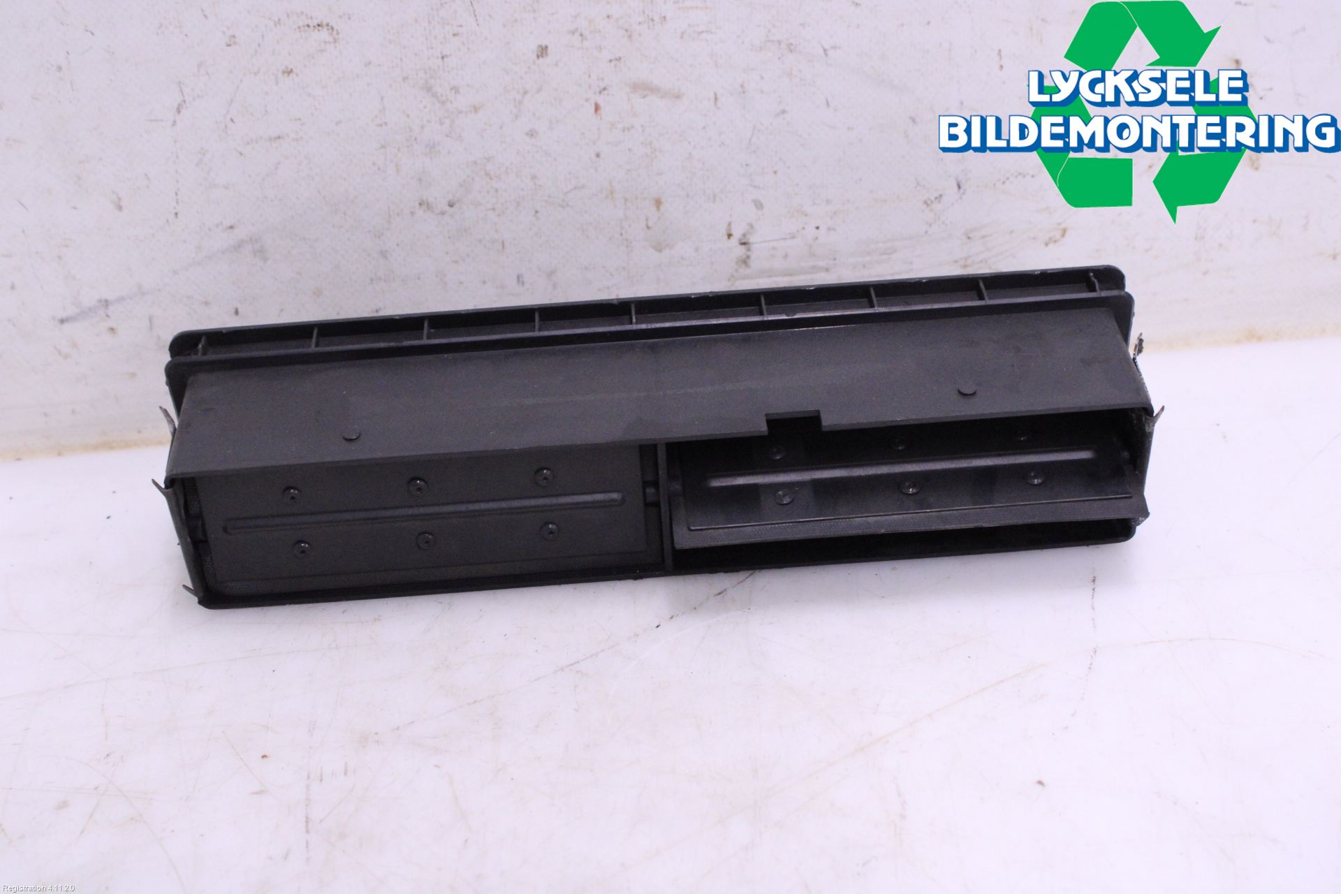 Volvo 940 91-98 Defrosterkanal-Munstycke