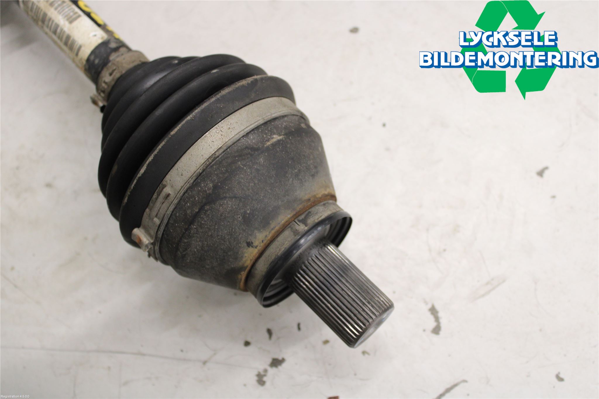 Volvo V70 08-13 Drivaxel Fram Höger