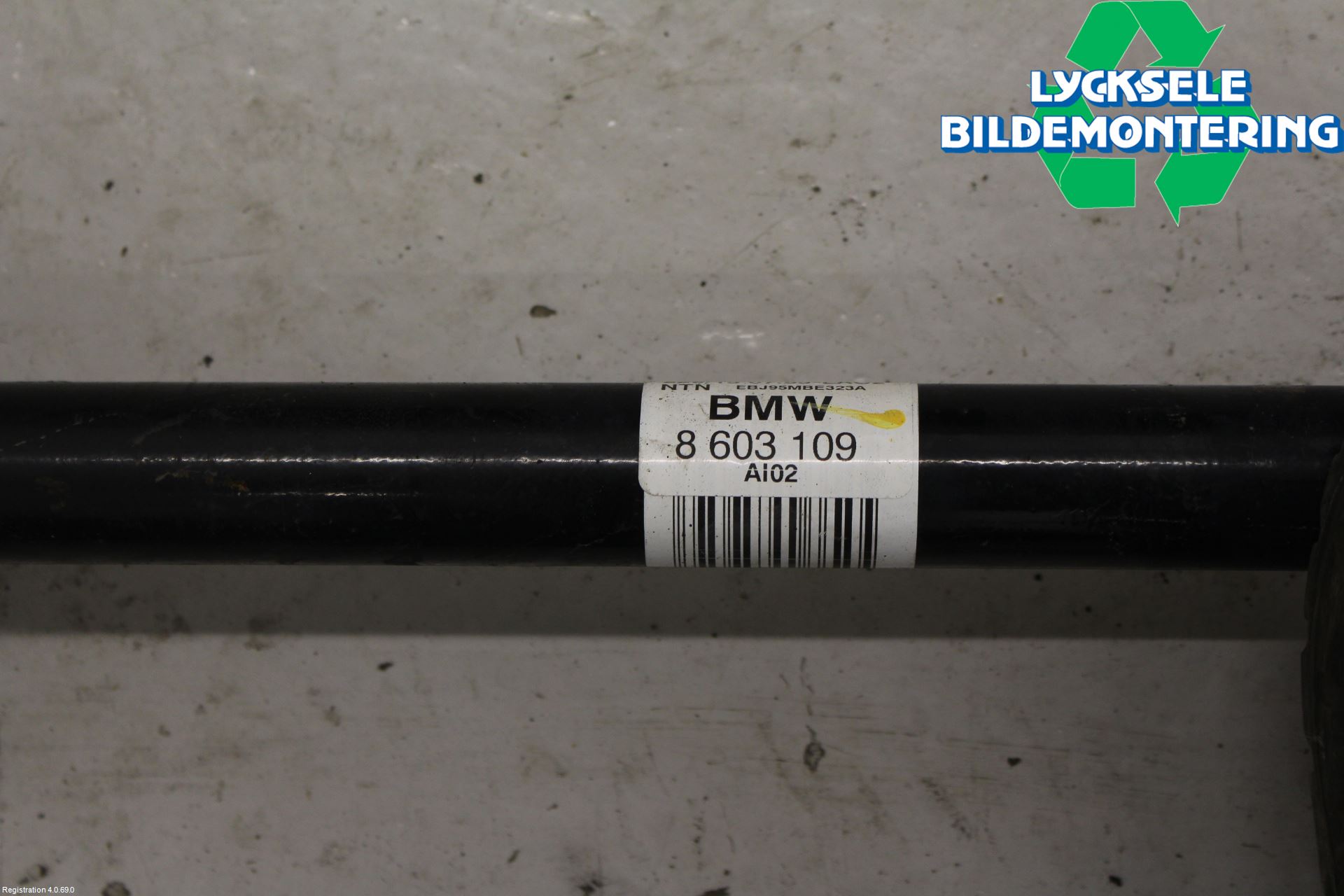 BMW 4 F36 Gran Coupé 14-20 Drivaxel Bak Vänster