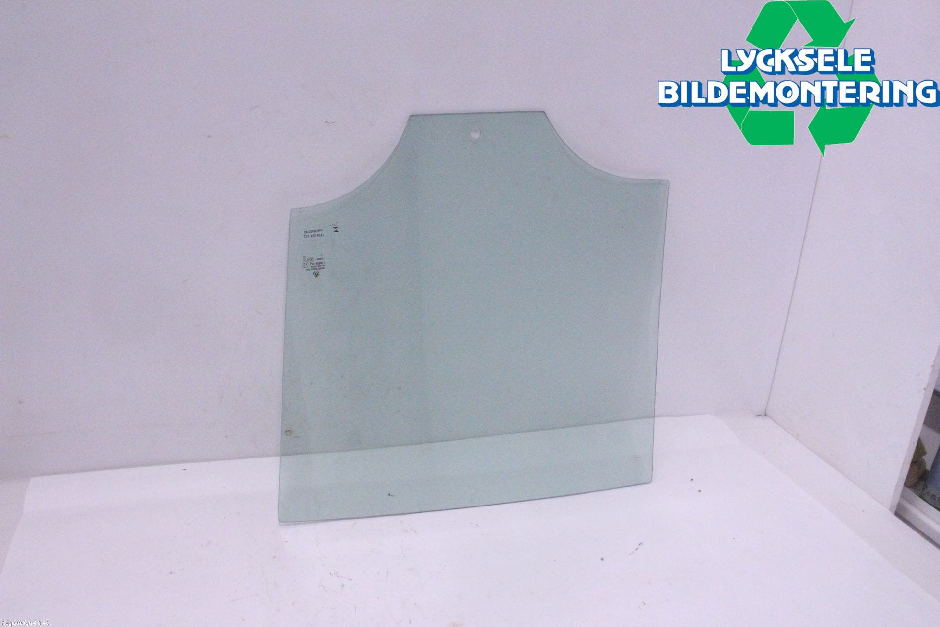 Volkswagen VW T-ROC 18- Dörruta Bak Höger