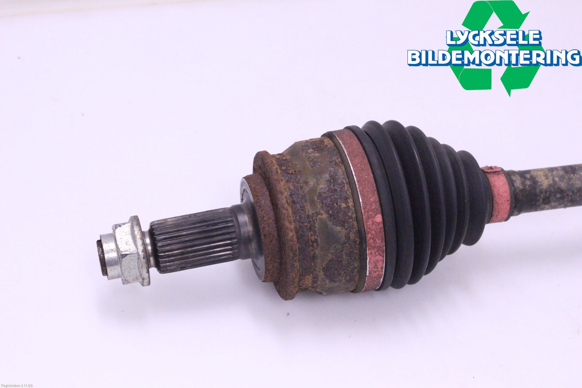 Suzuki GRAND VITARA II 06-14 Drivaxel Fram Vänster