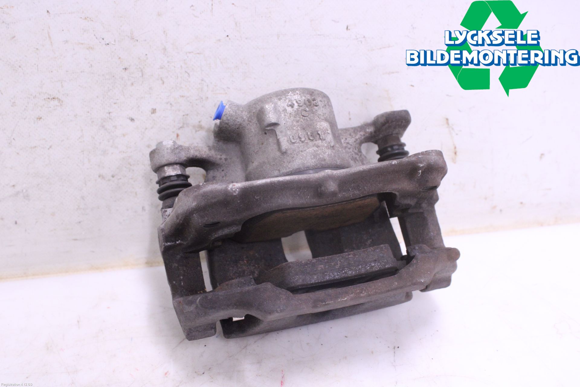 BMW 3 G20/G21/G80/G81 19- Bromsok Fram Höger