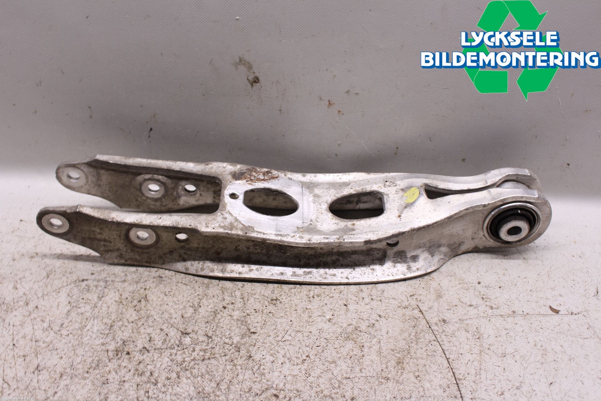 Audi A4/S4 B9 16-19 Bärarm Bak Höger