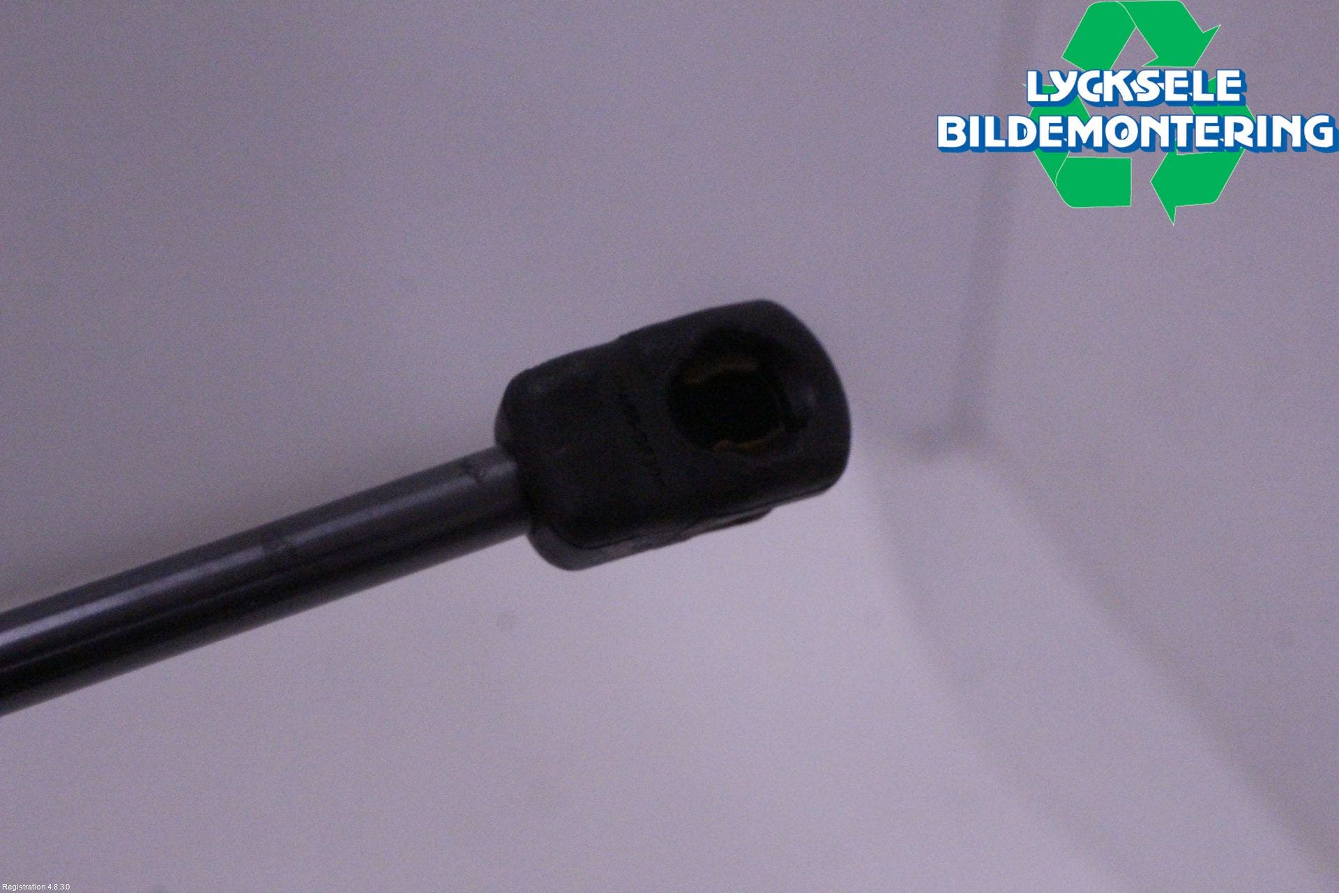 Skoda SUPERB 09-15 Gasfjäder Motorhuv