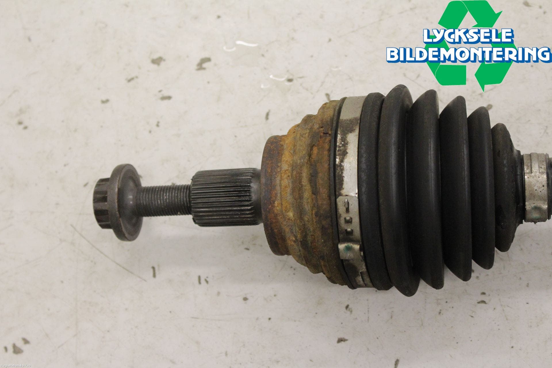 Volkswagen VW GOLF PLUS/CROSS GOLF 04-14 Drivaxel Fram Vänster