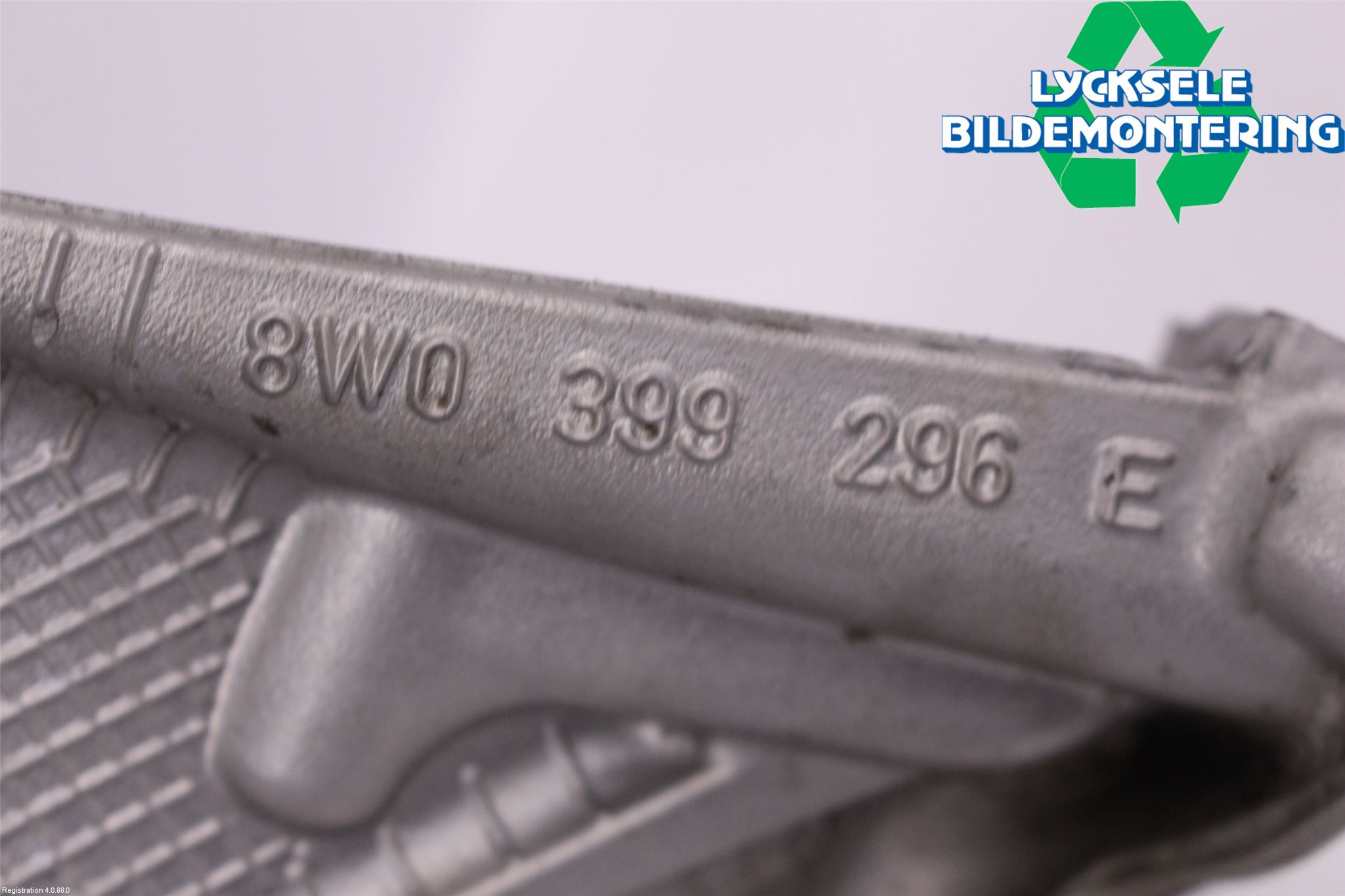 Audi A4 ALLROAD 17- Växellådsfäste