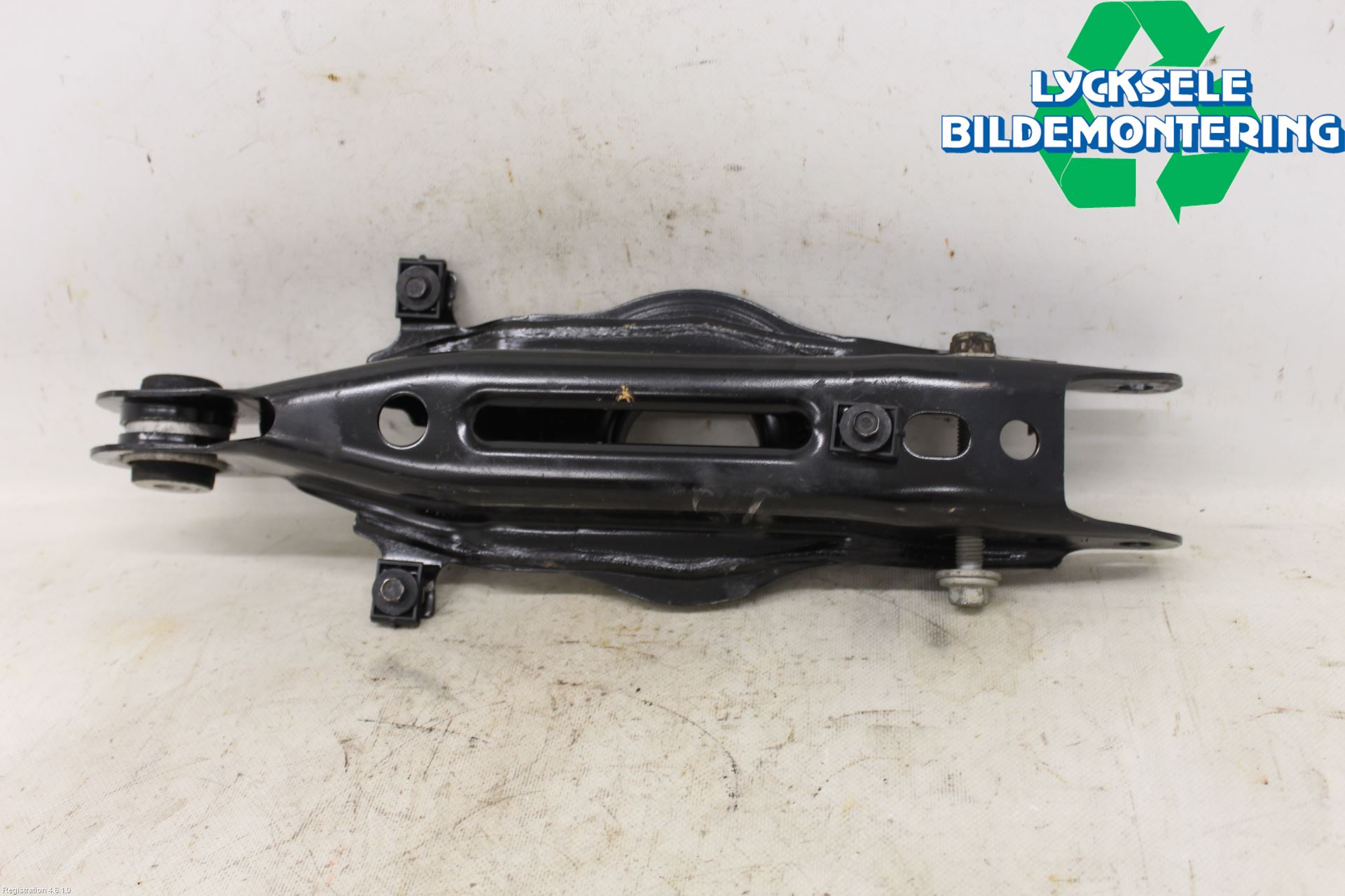 Ford MUSTANG Mach-E 21- Bärarm Bak Vä-Hö