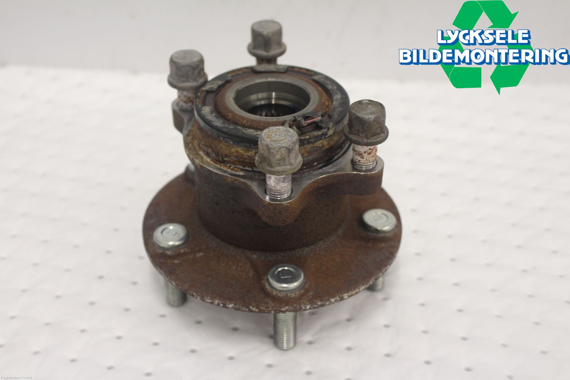 Mitsubishi OUTLANDER 13-21 Nav Bak