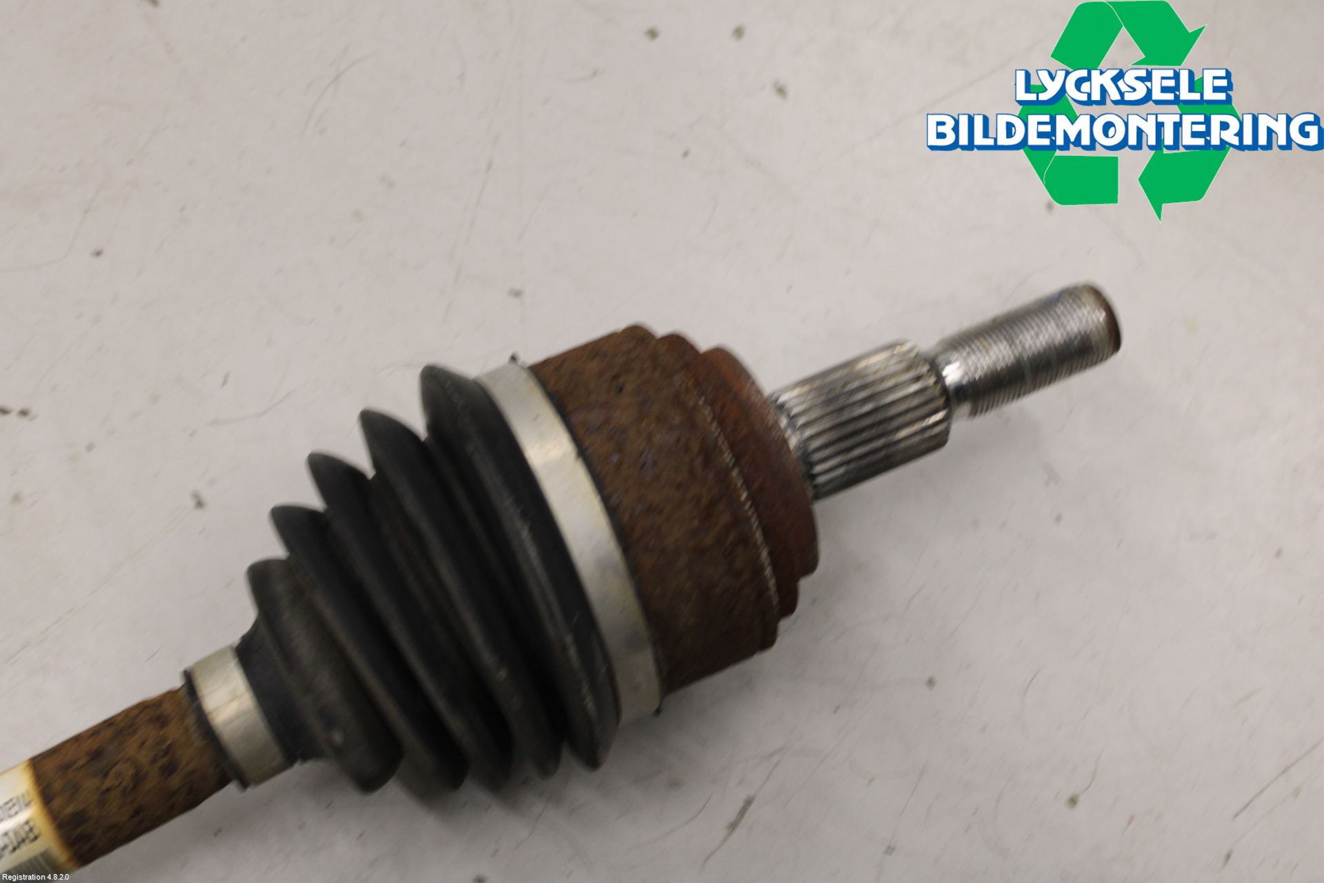 Ford KUGA/KUGA PHEZ/FHEV 20- Drivaxel Fram Höger