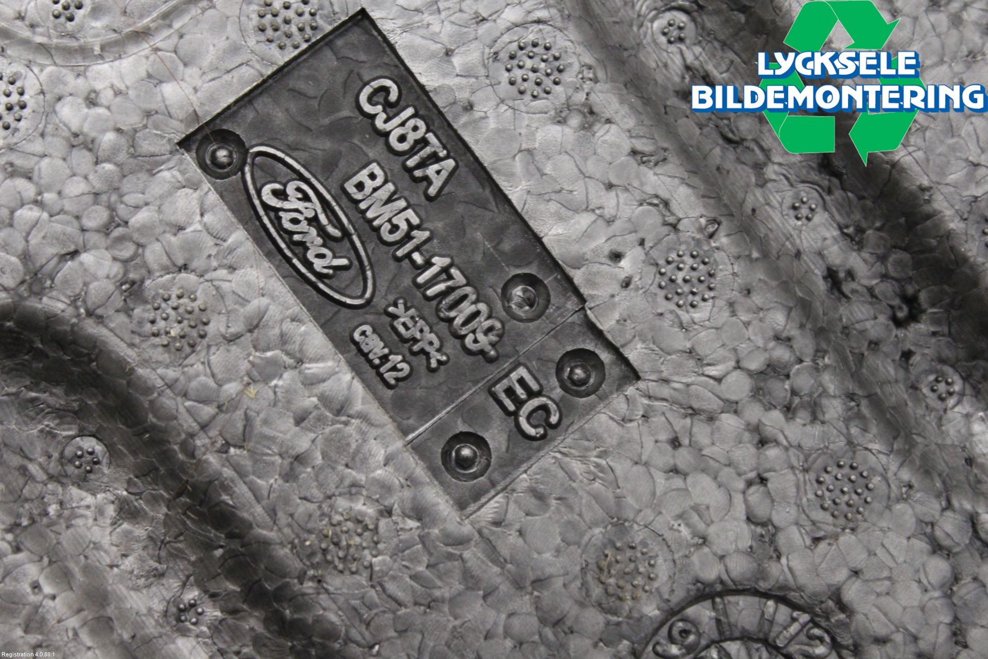 Ford FOCUS 11-14 Domkraft