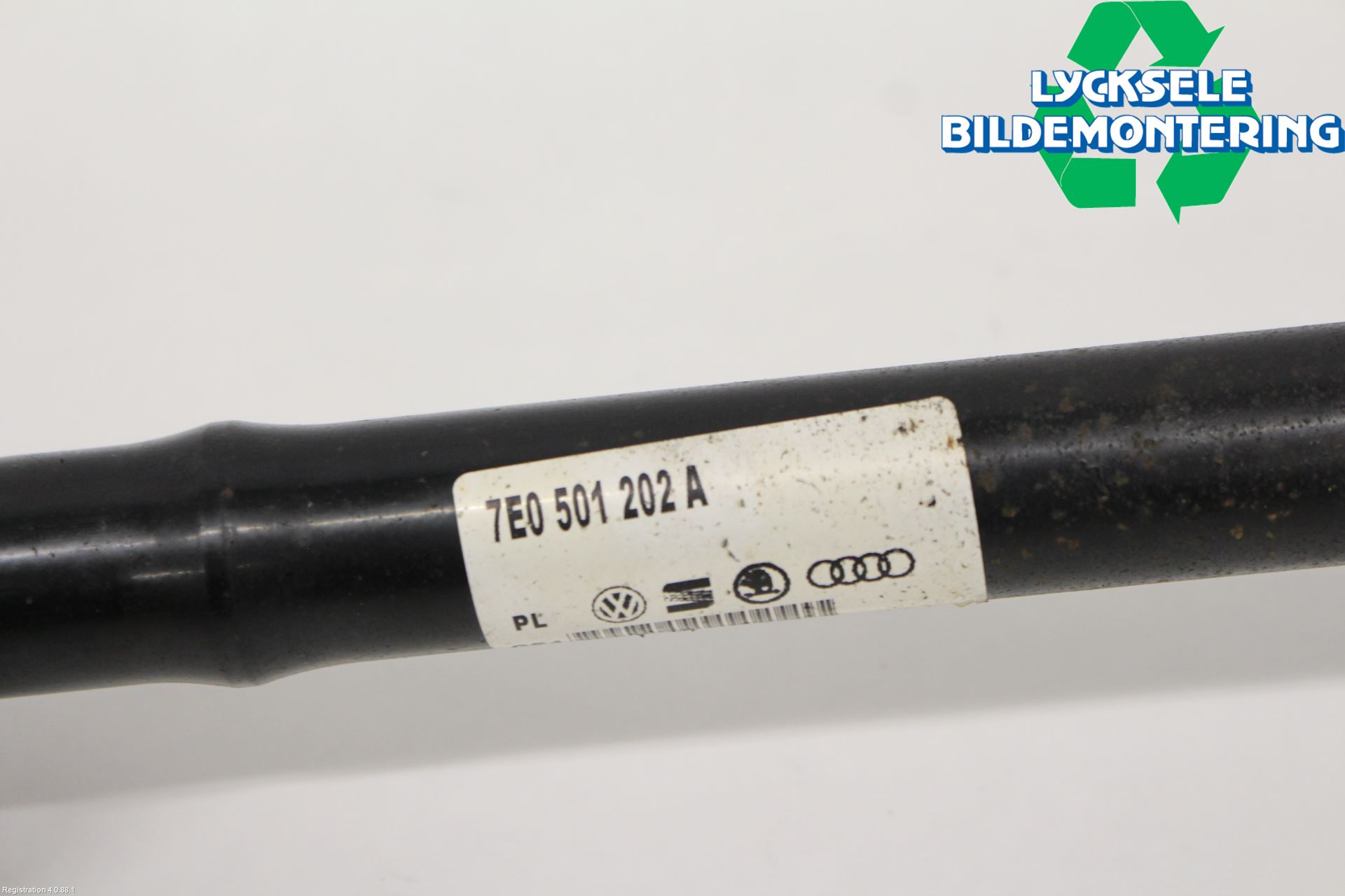Volkswagen VW TRANSP/CARAVELLE (T6) 16-22 Drivaxel Bak Höger