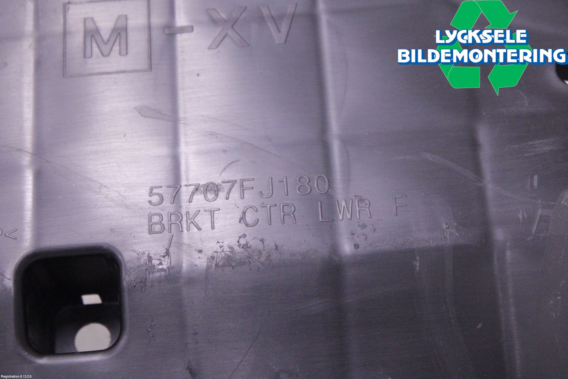Subaru XV 12-17 Stötfångardel Fram Mitt