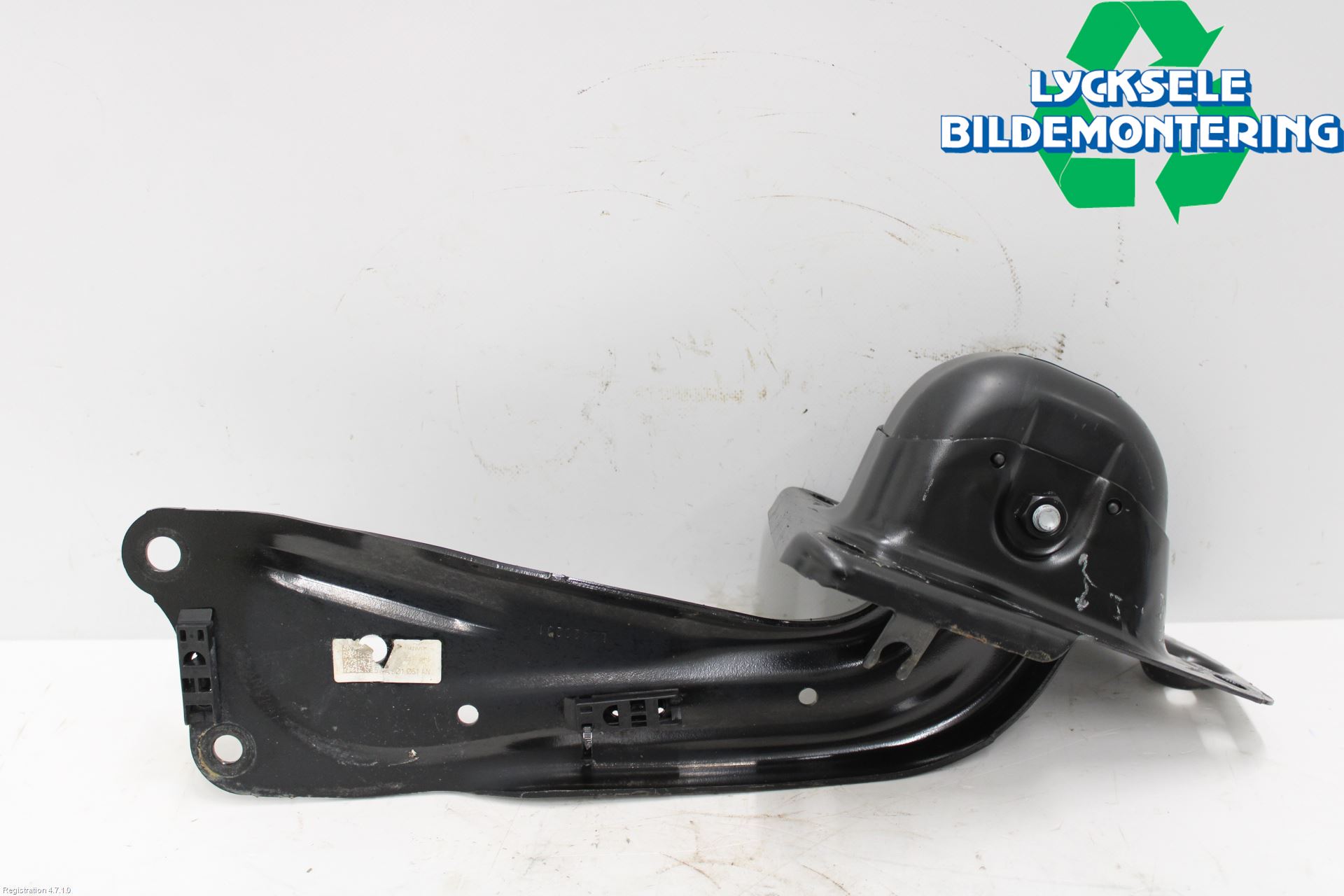 Volkswagen VW GOLF / E-GOLF VIII 20- Bärarm Bak Vänster