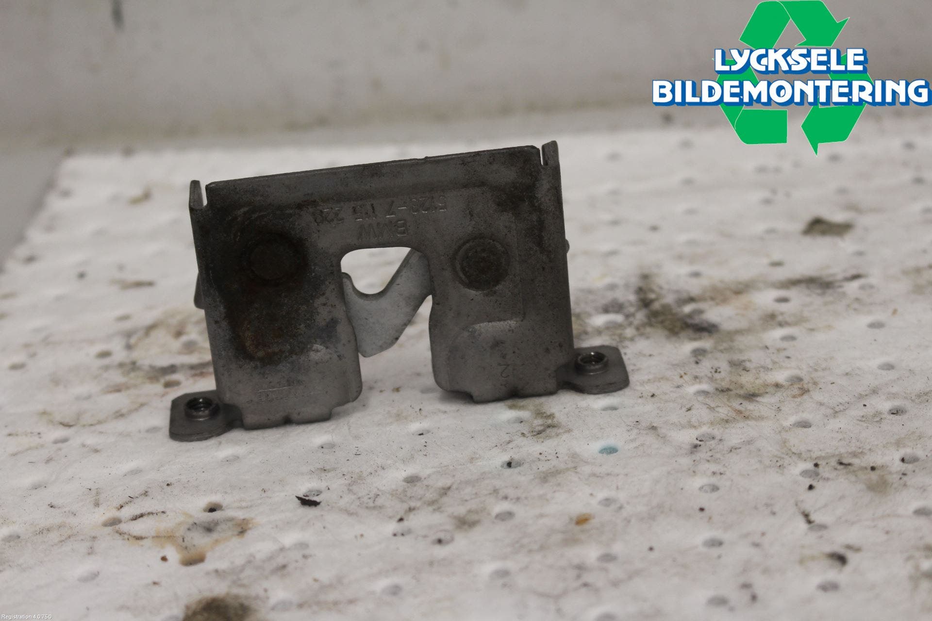 BMW 5 E60/61 Sed/Tou 02-10 Huvlås