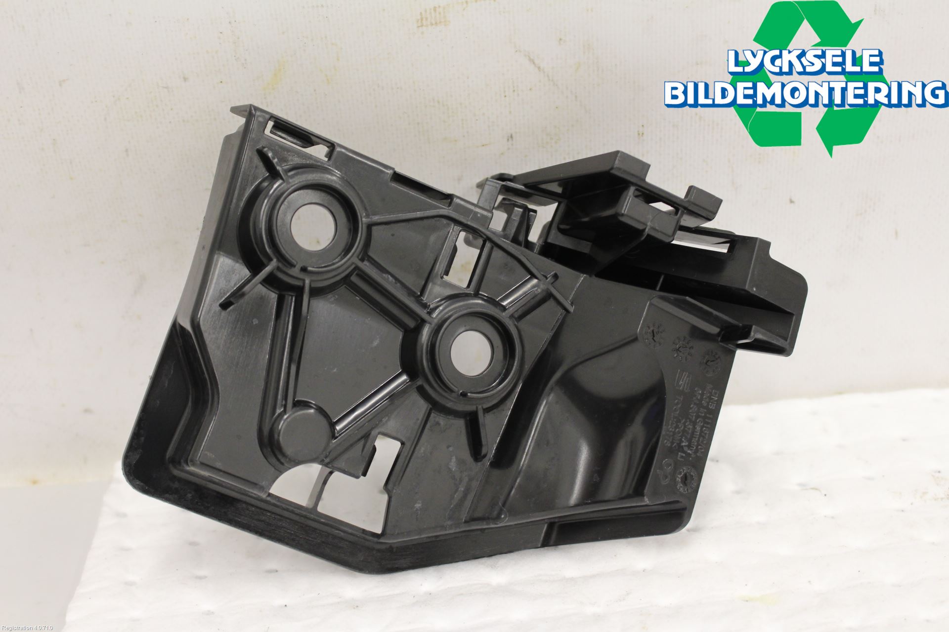 Seat TARRACO 19- Stötfångarfäste Bak Vä