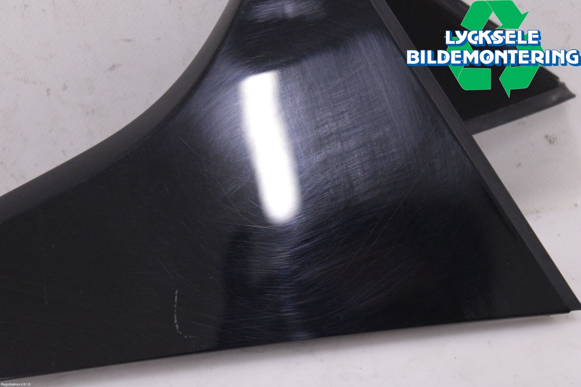 Volkswagen VW ID.3 21- Spoiler Baklucka