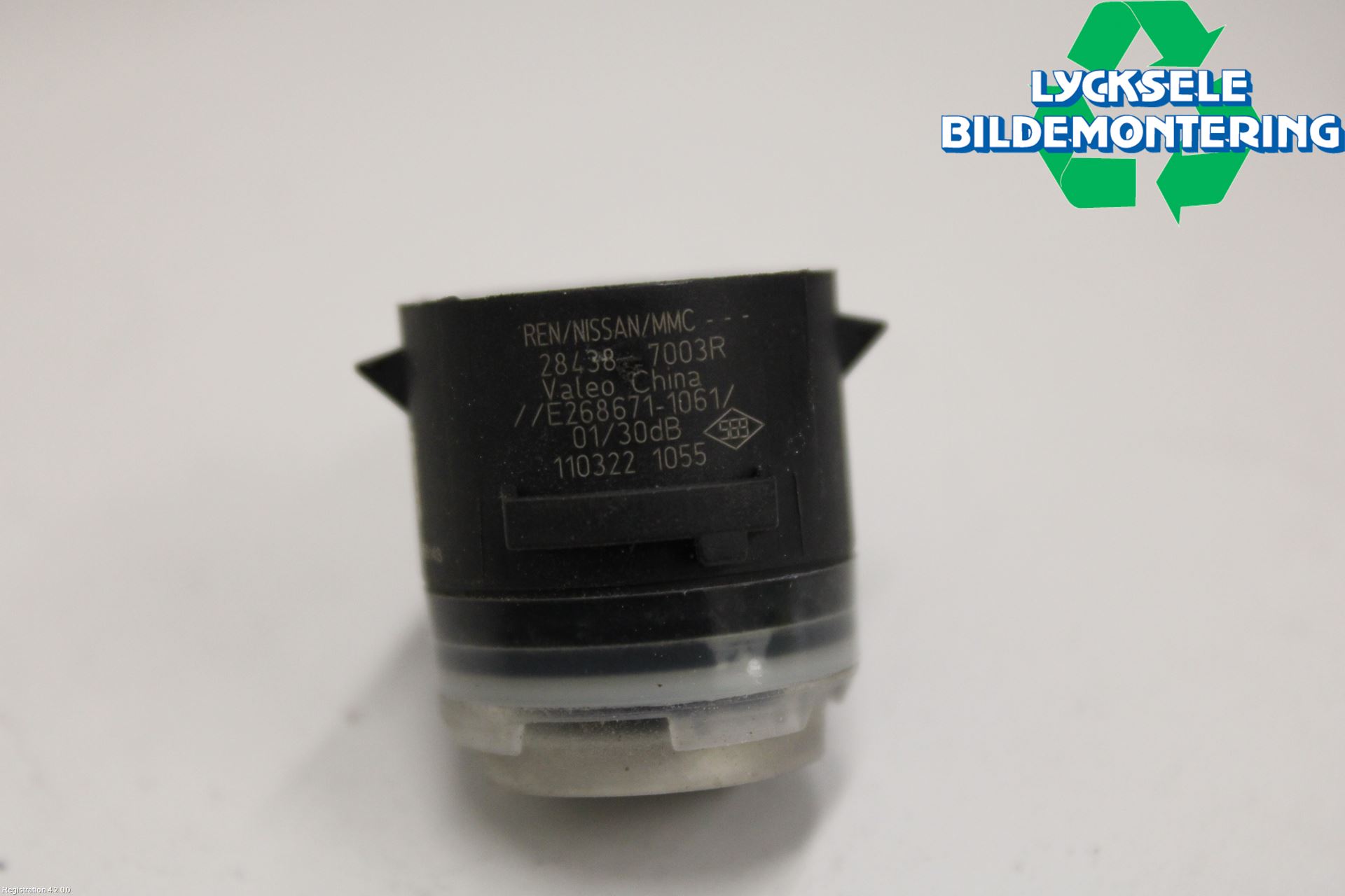 Nissan X-TRAIL T33 22- Parkeringshjälp Frontsensor