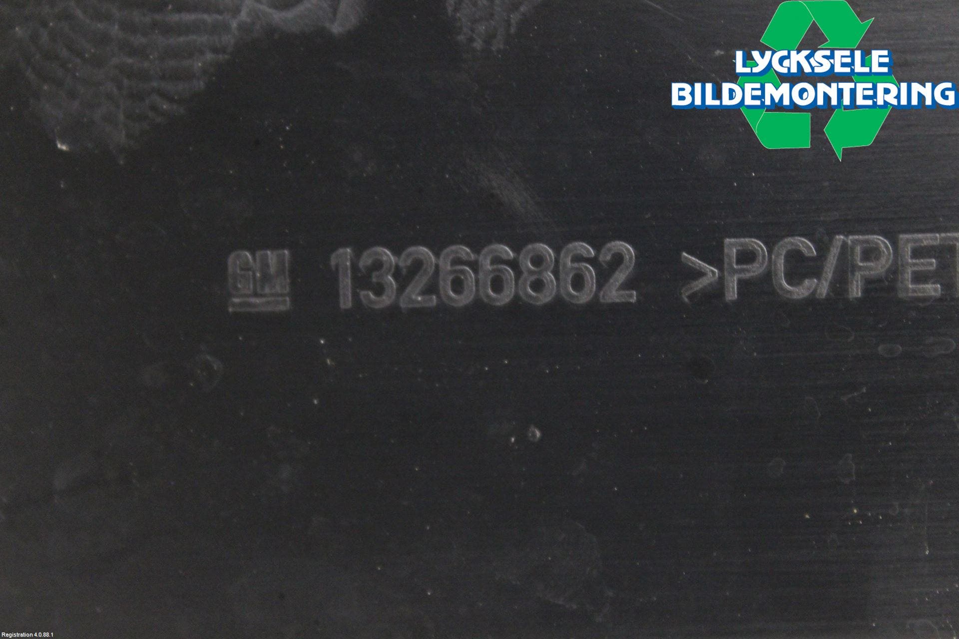 Opel INSIGNIA 09-16 Spoiler Baklucka