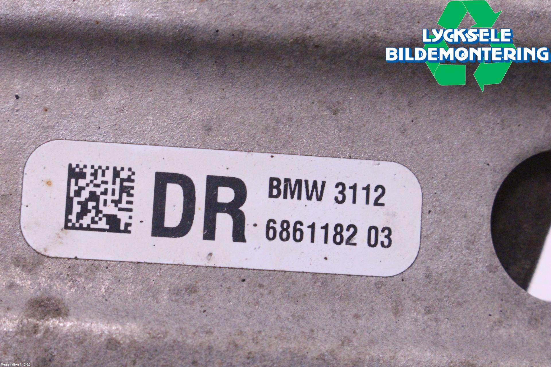 BMW 5 G30/G31/F90 17-23 Bärarm Fram Undre Hö