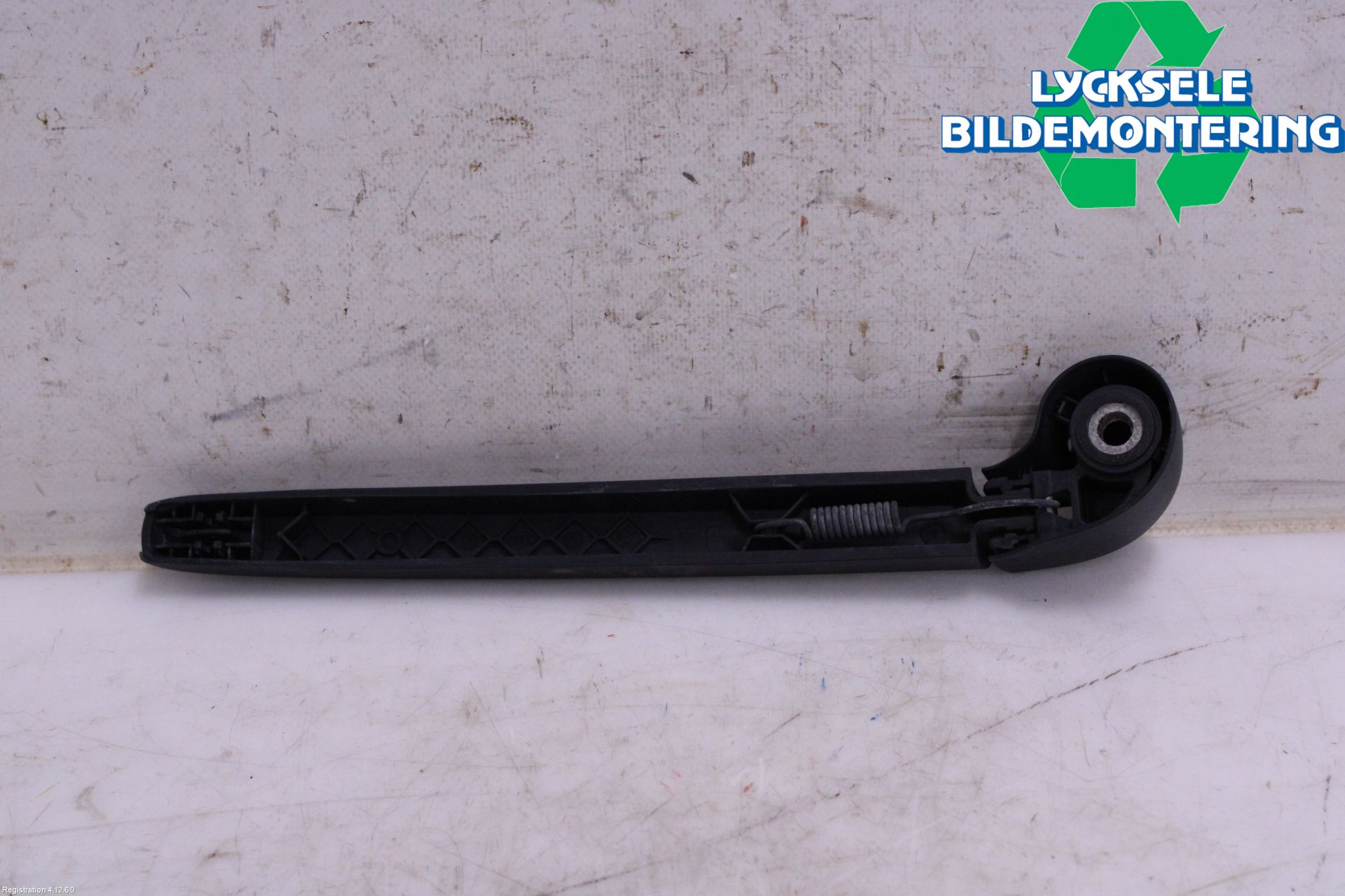 Audi A4/S4 B9 20- Torkararm-Bakruta