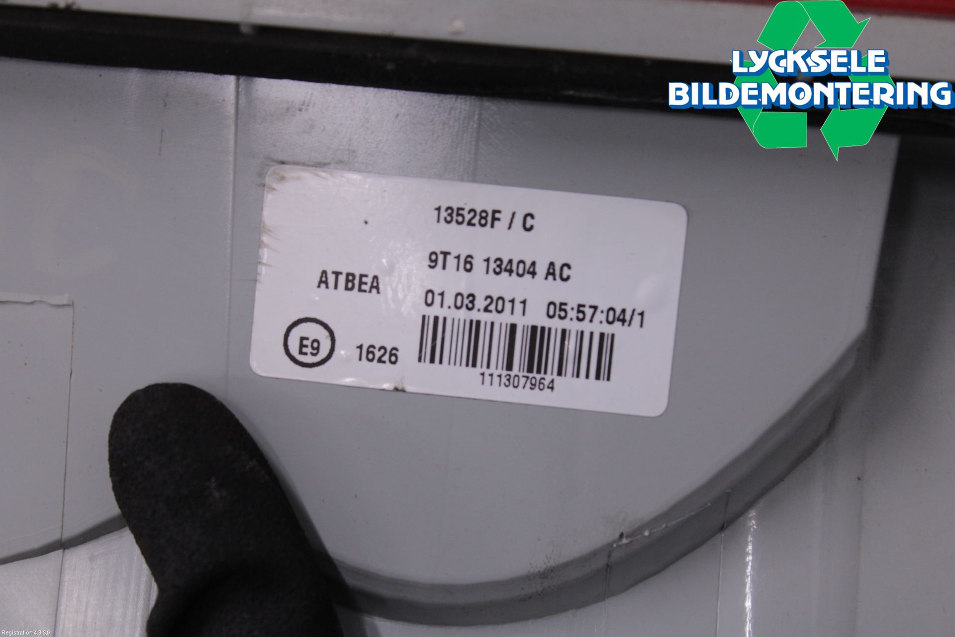 Ford TRANSIT CONNECT 09-13 Bakljus Höger