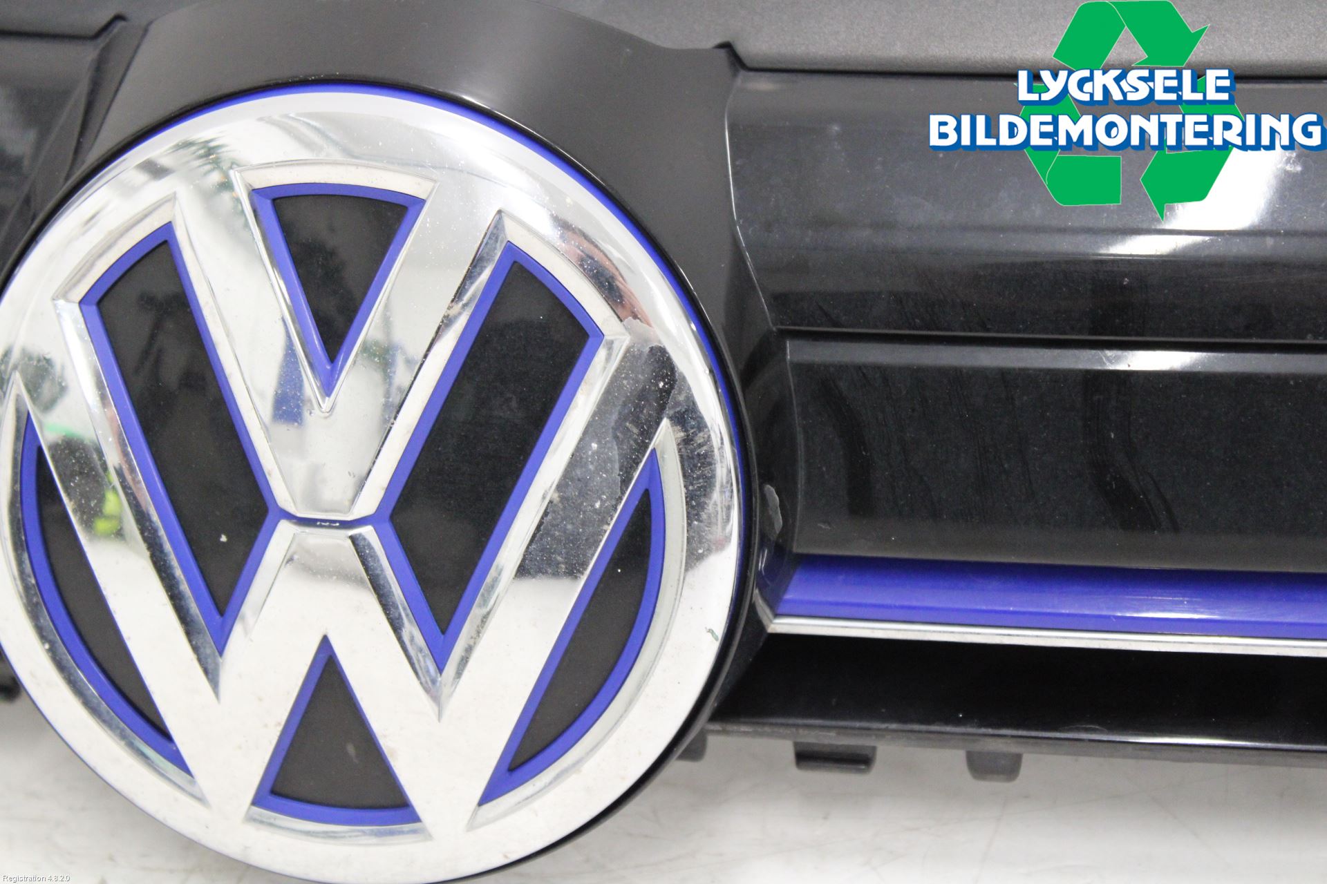 Volkswagen VW GOLF / E-GOLF VII 13-20 Grill Komp