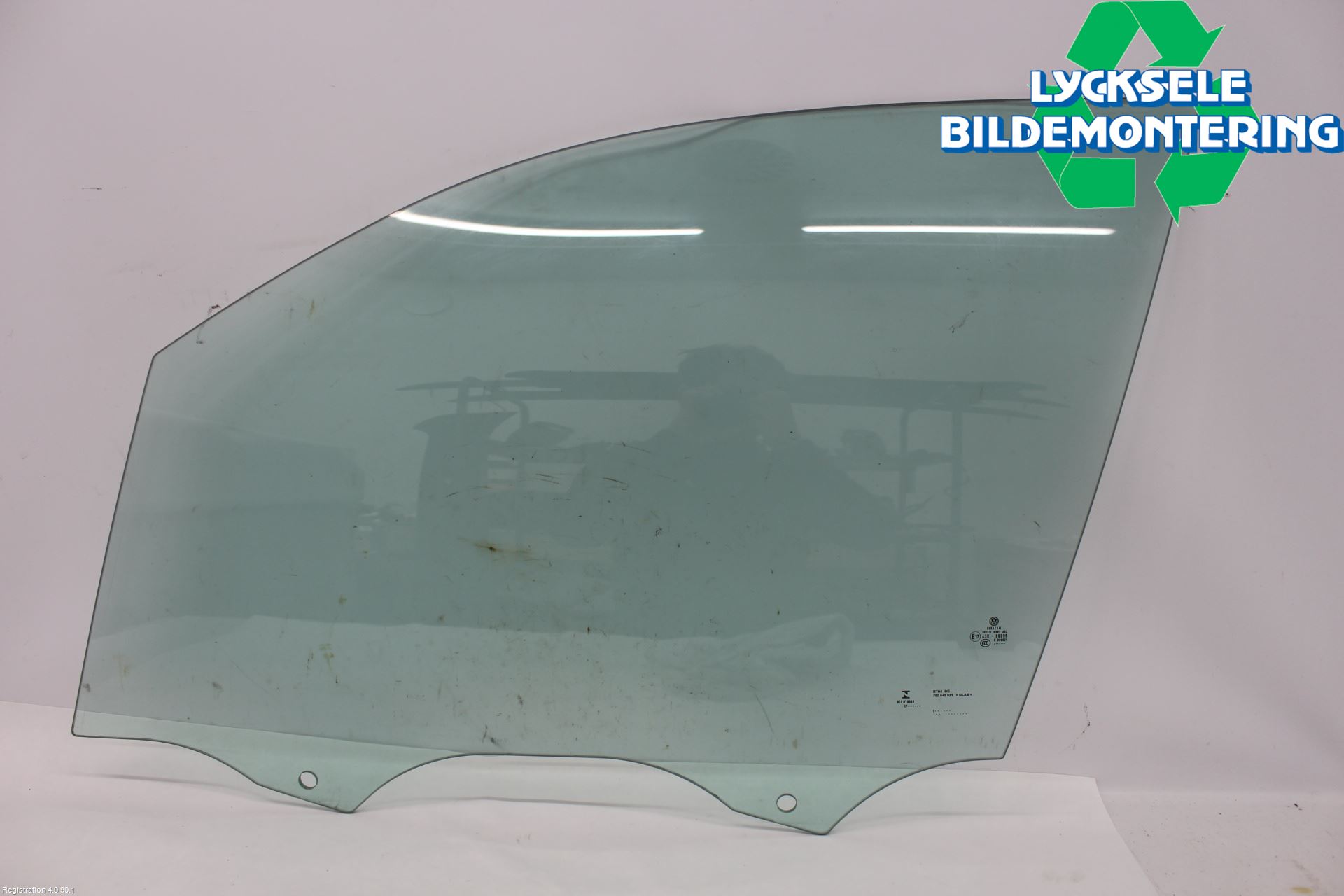Volkswagen VW TOUAREG CR 18- Dörruta Fram Vänster