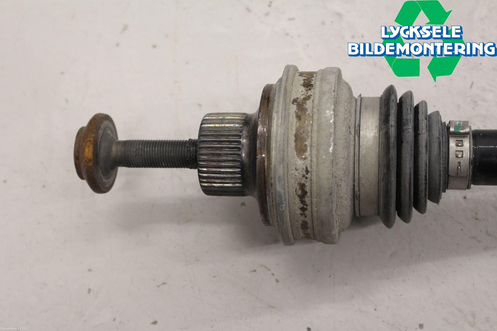 Audi A6 F2/C8 19- Drivaxel Bak Vänster
