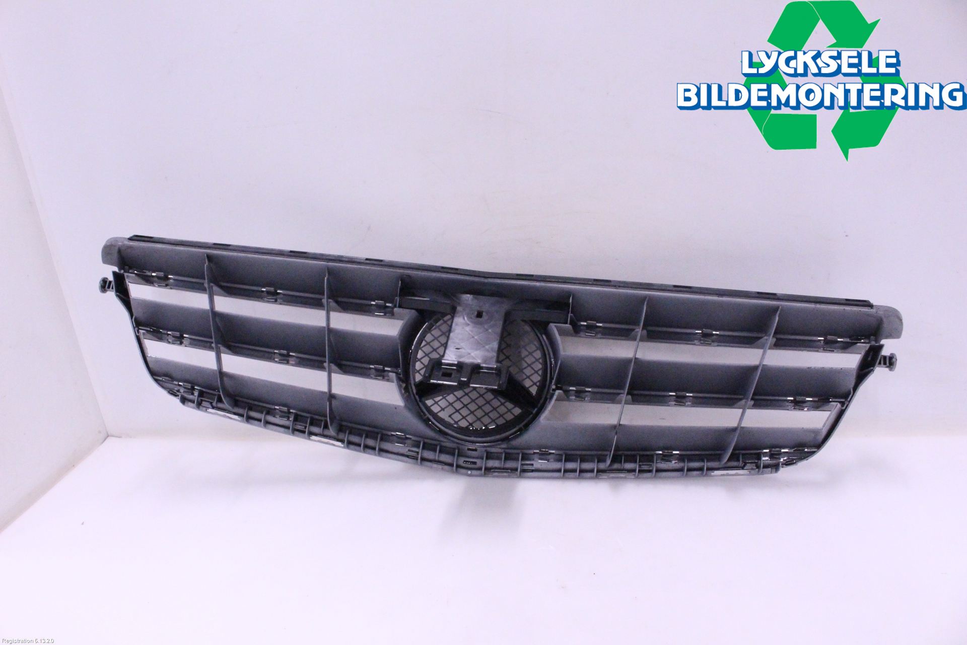 Mercedes-Benz MB C-KLASS (W204) 07-15 Grill Komp