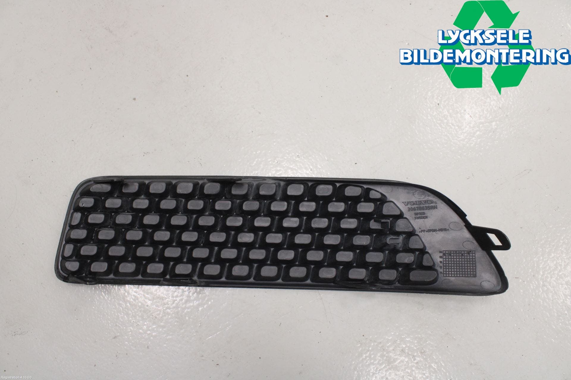 Volvo V70 08-13 Grilldel Höger