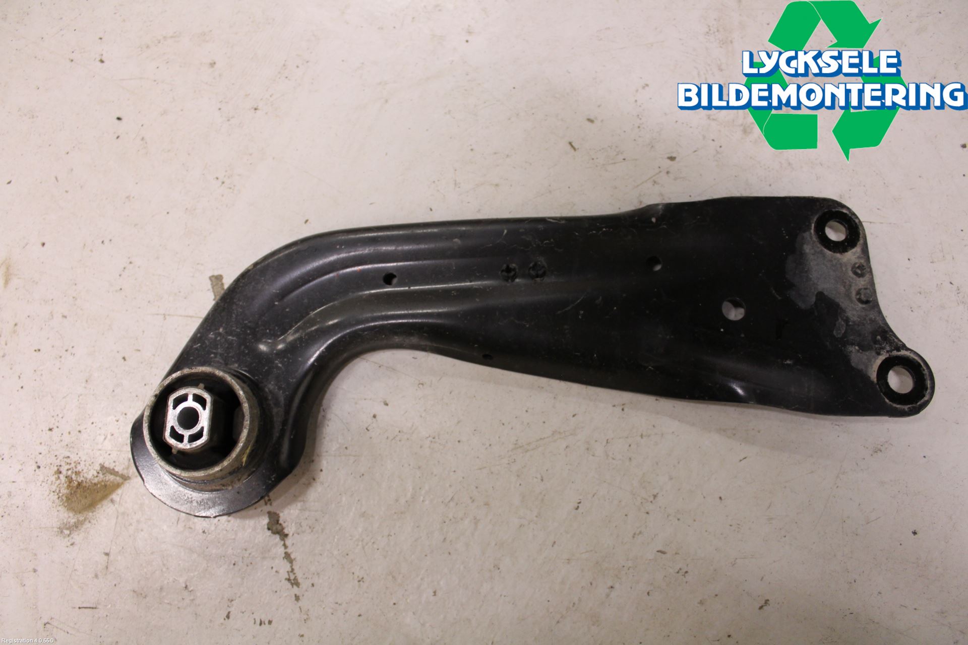 Volkswagen VW PASSAT 15-19 Bärarm Bak Höger