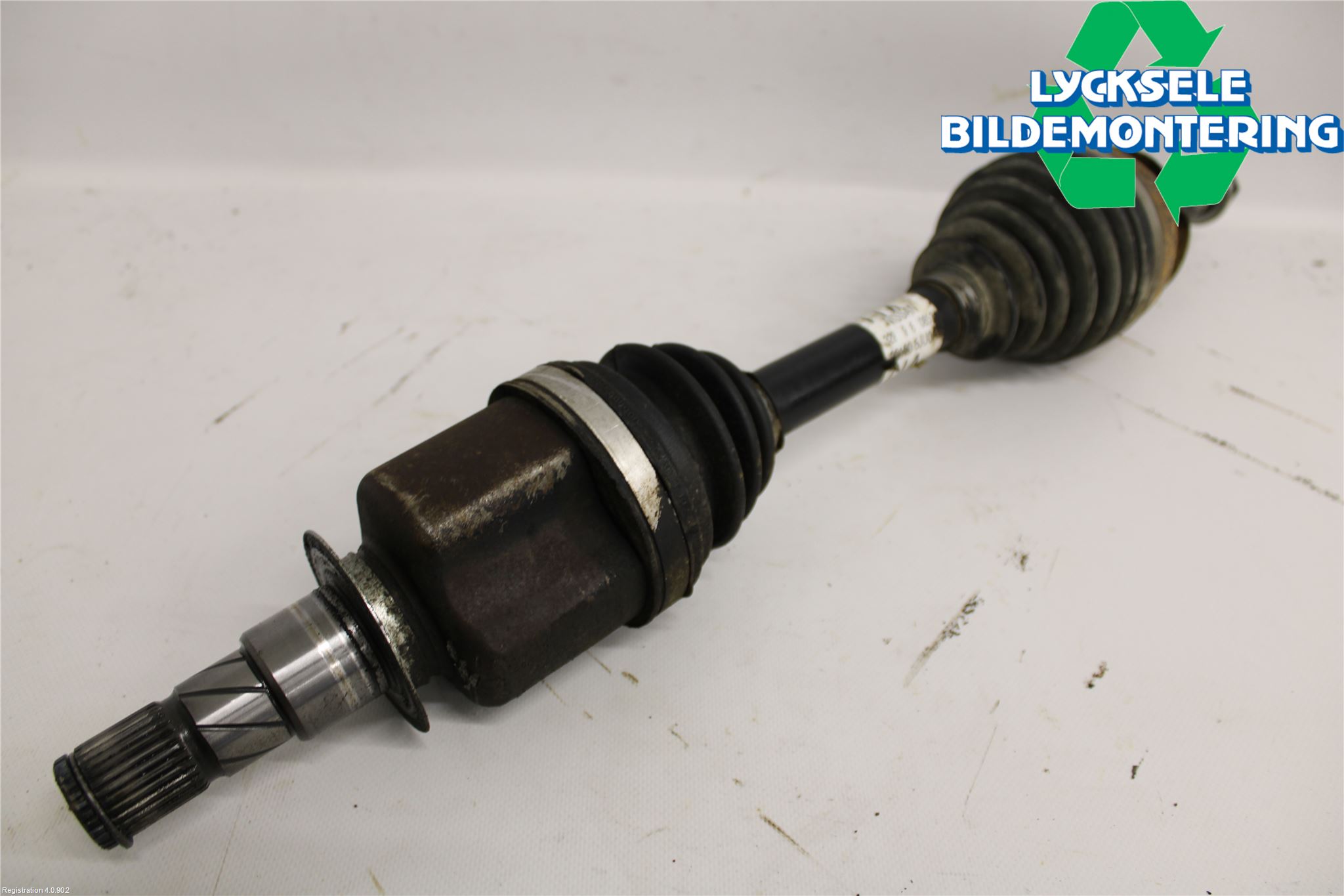 Nissan NAVARA, TREK-1 17-21 Drivaxel Fram Höger