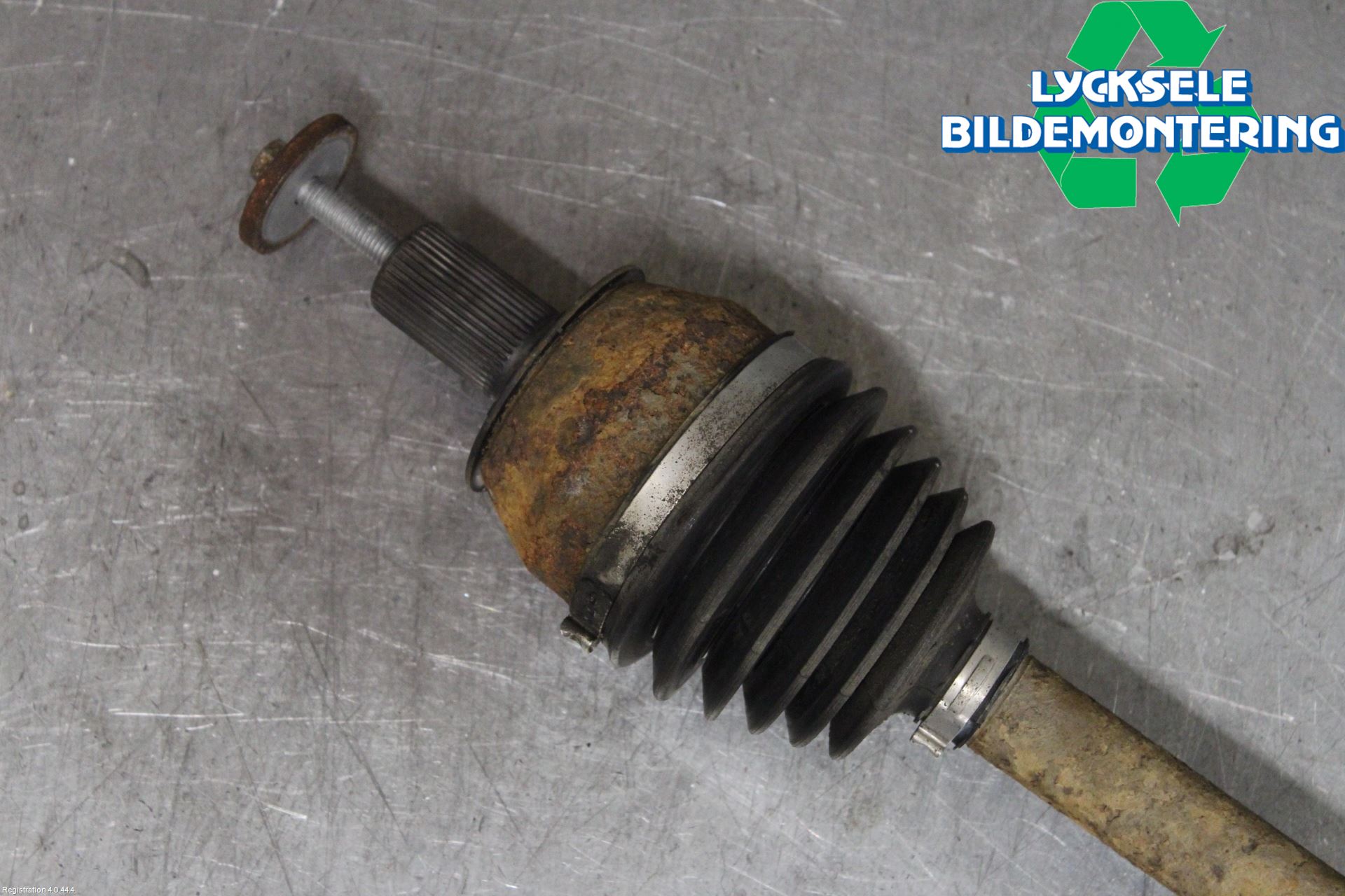 Volvo V60 14-18 Drivaxel Fram Höger