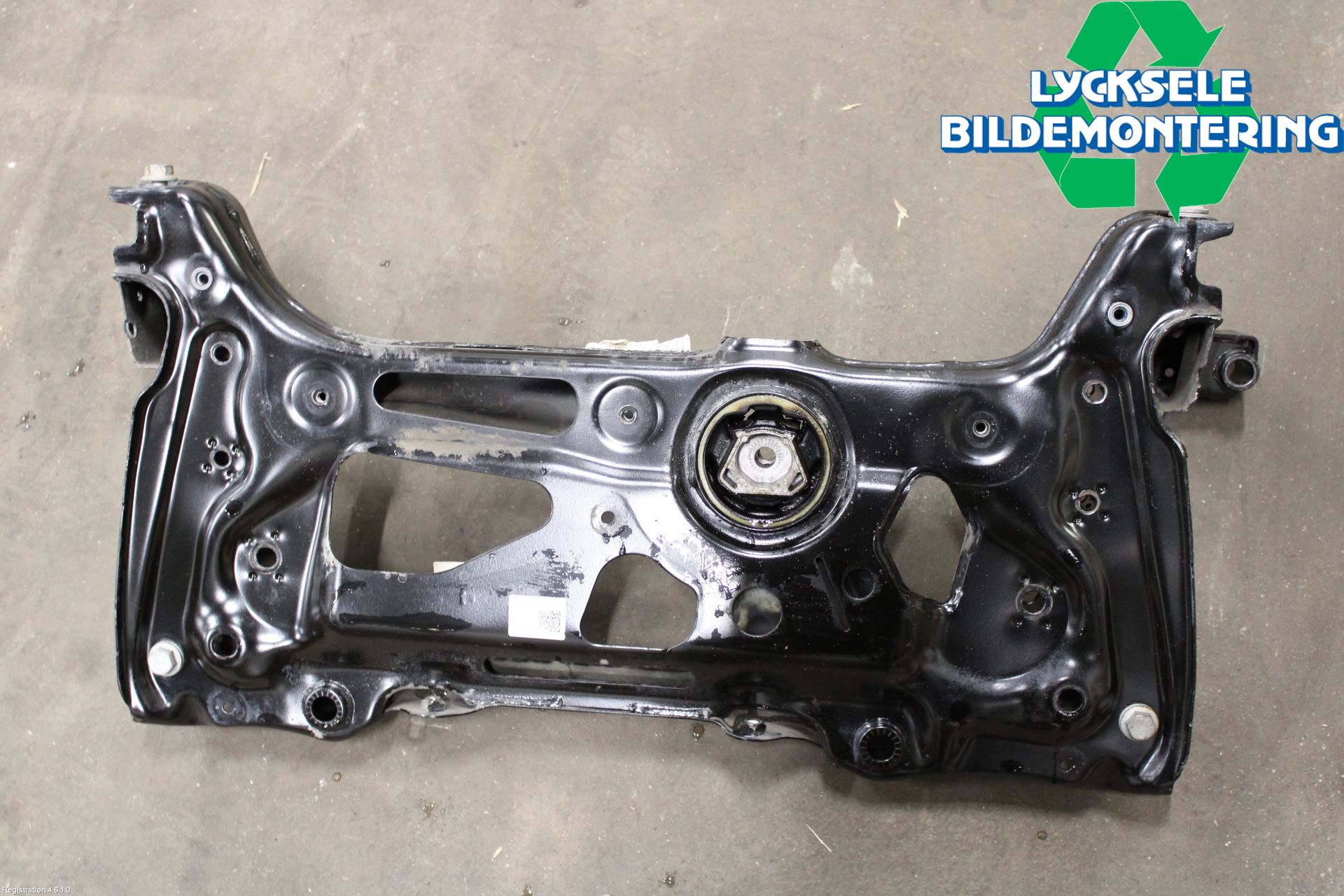 Seat TARRACO 19- Framvagnsbalk