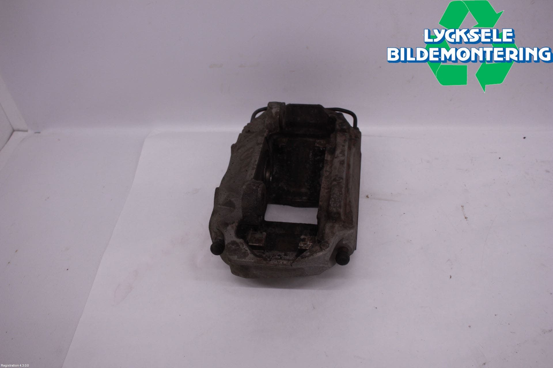 Audi A6 F2/C8 19- Bromsok Fram Höger