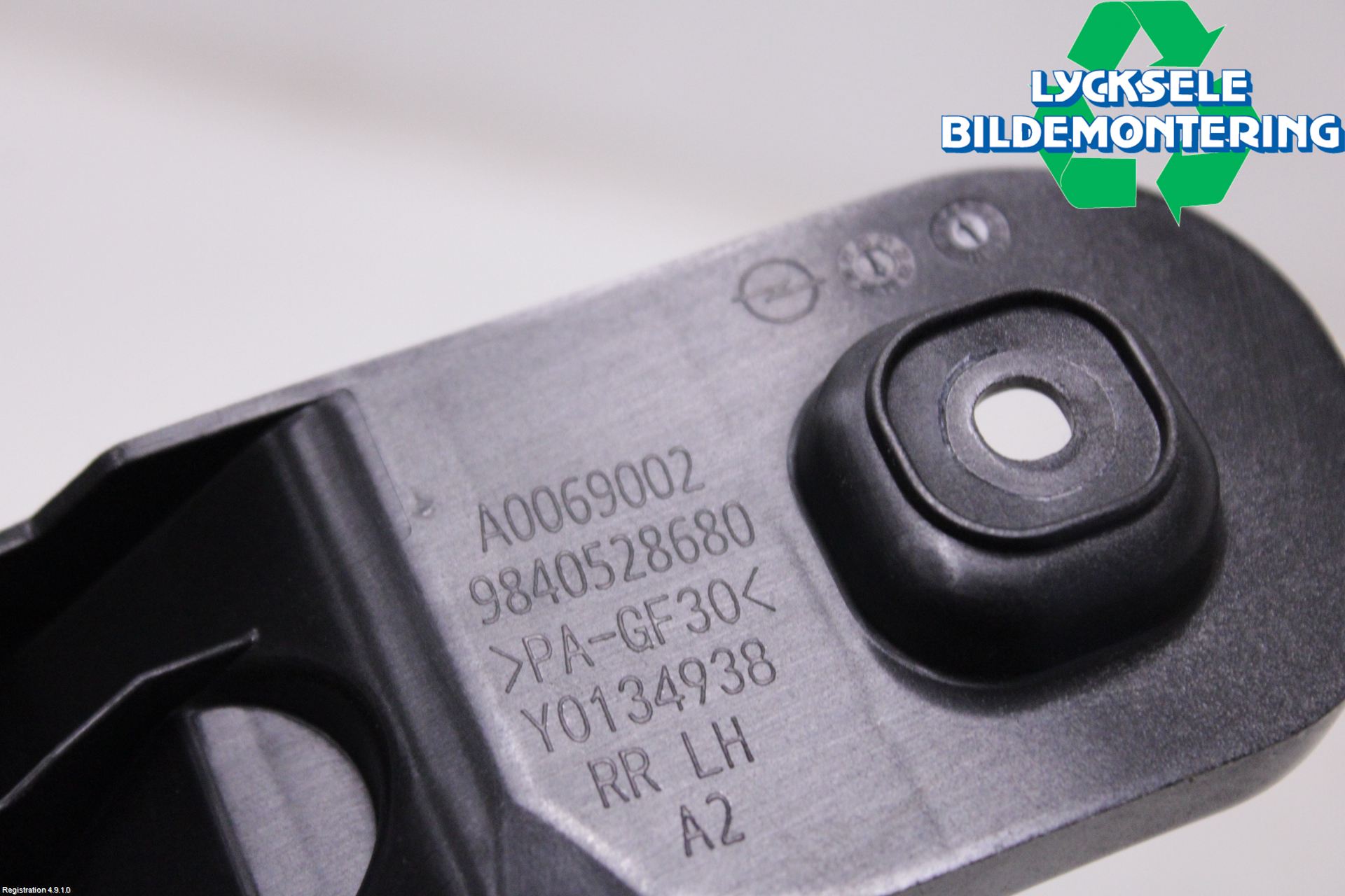 Opel ASTRA L 22- Dörrhandtag Inre Vä