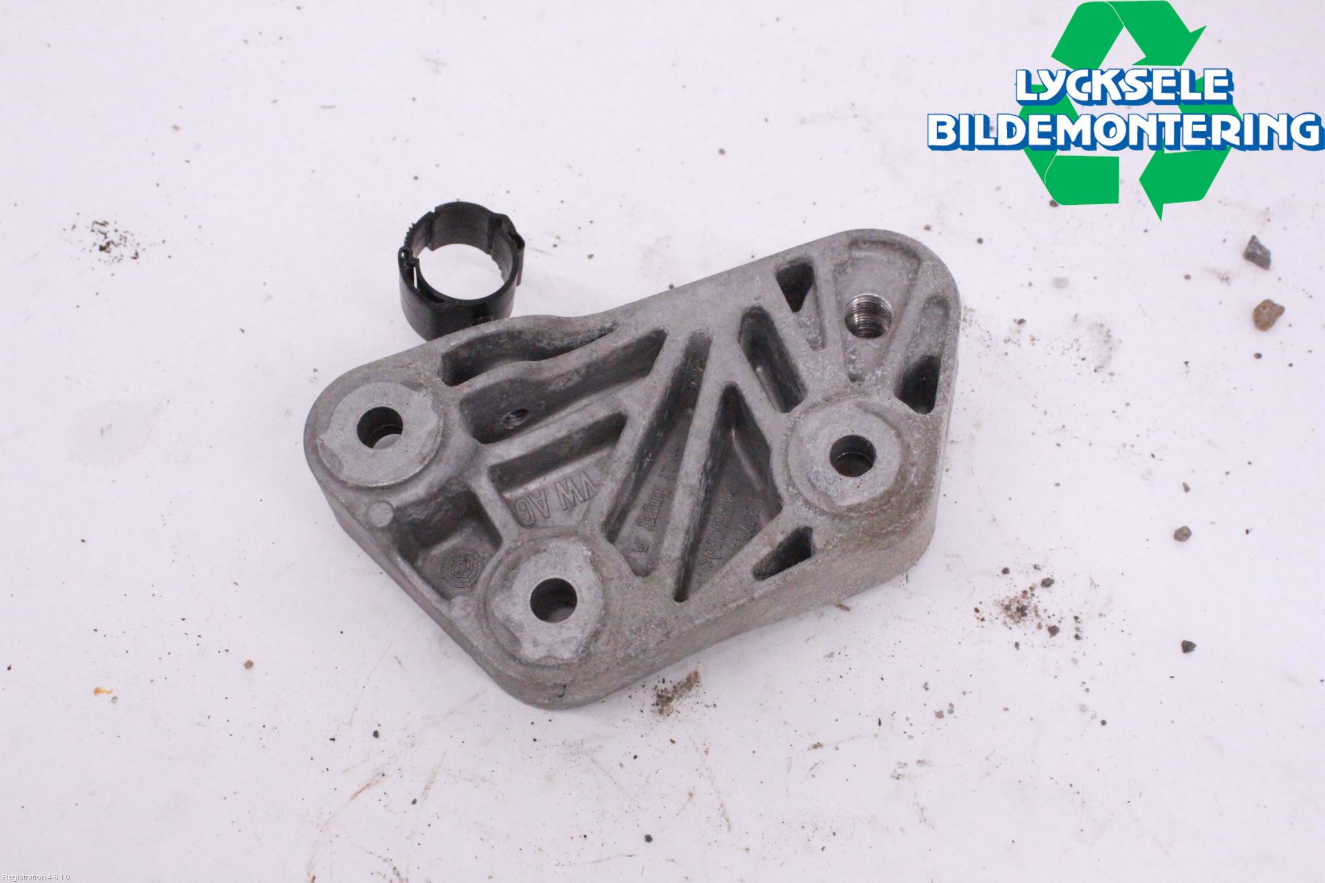 Volkswagen VW ID.4 21- Motorfäste