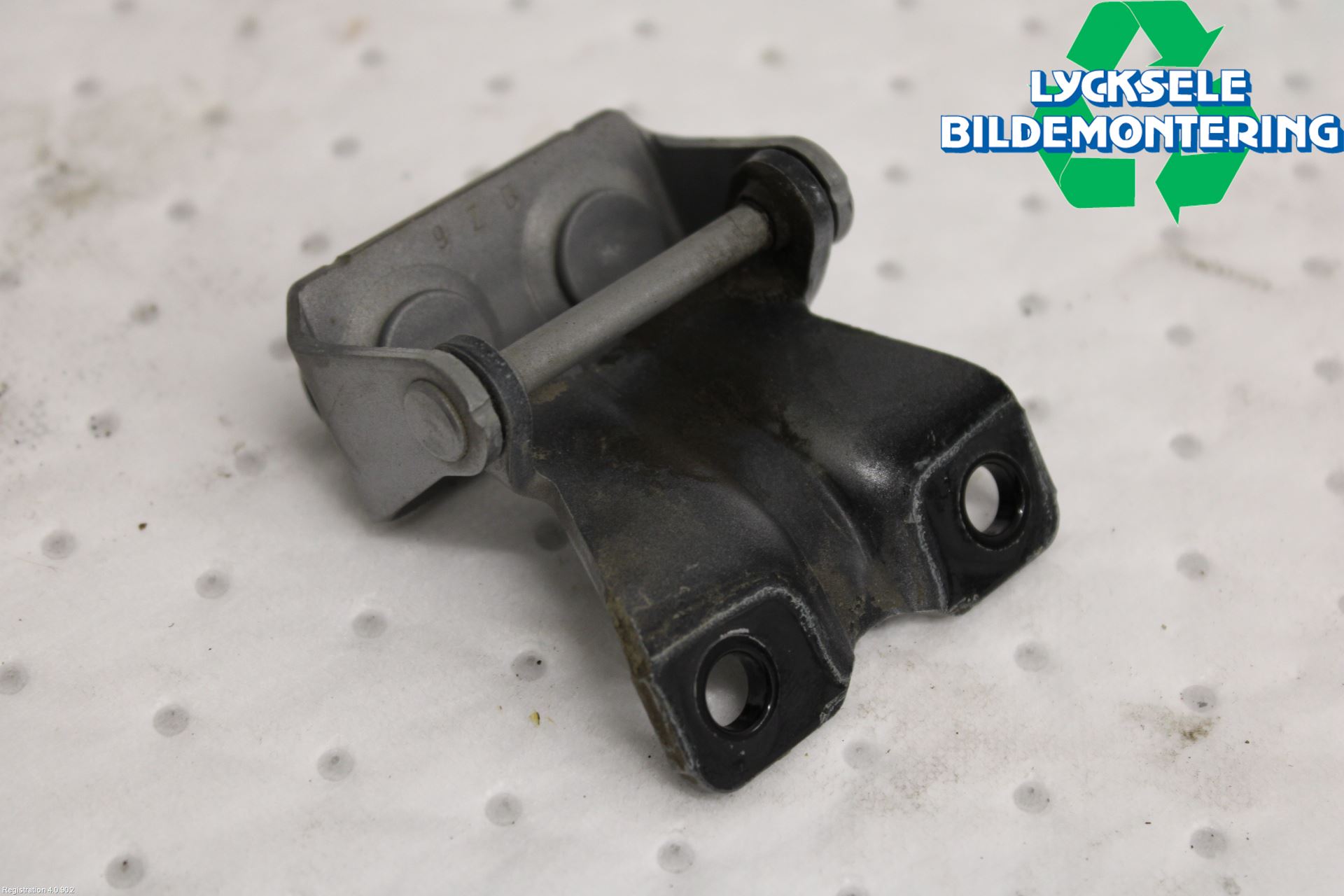 Subaru OUTBACK 10-15 Bakluckegångjärn Hö
