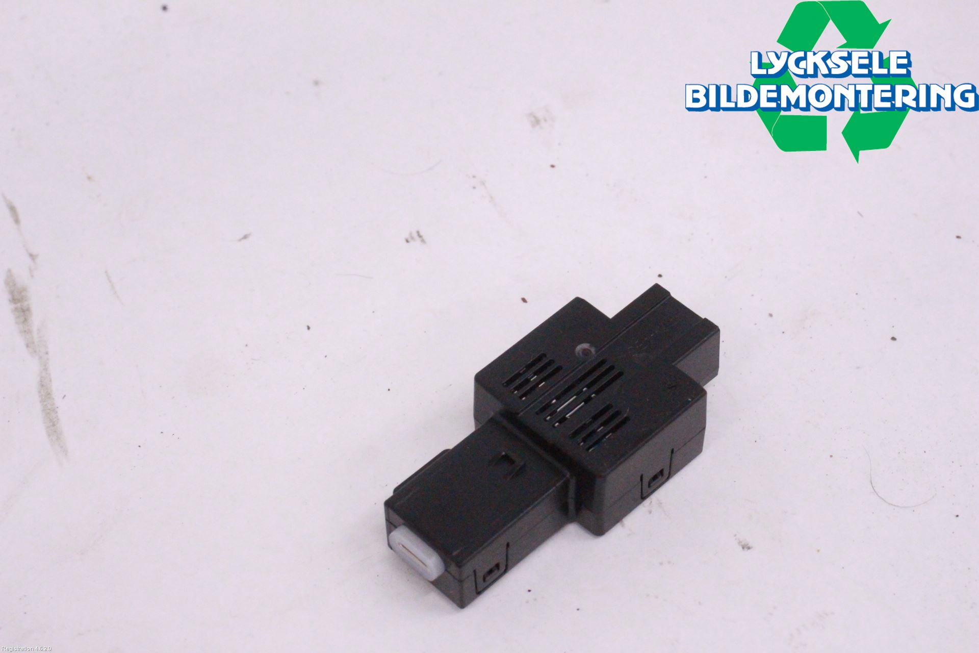 Volkswagen VW PASSAT 20-24 Usb Connection