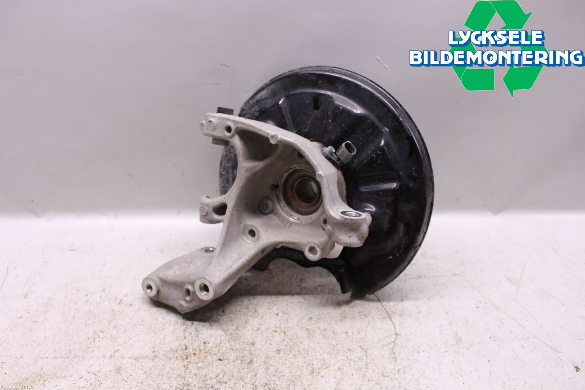 Skoda SUPERB 16-24 Hjullagerhus-Spindel Vä B