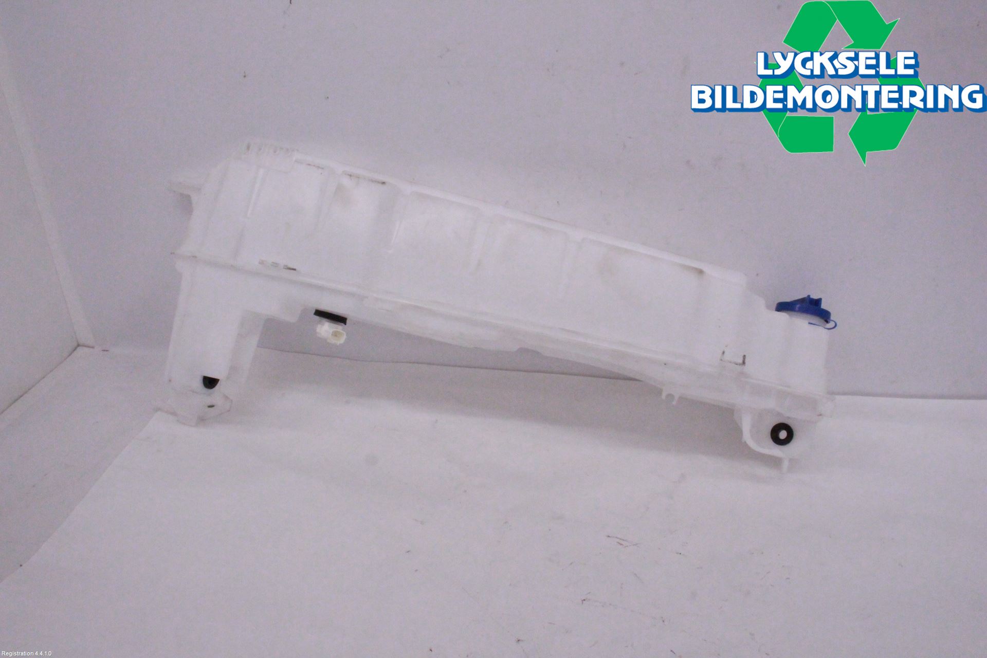 Mazda CX-60 22- Spolartank Vindruta-Strål