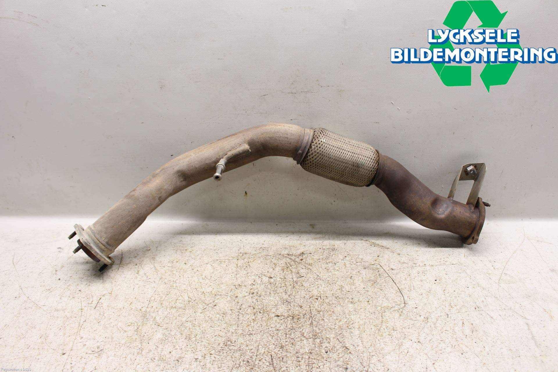 Audi A6 ALLROAD 12-18 Avgas Främre Rör